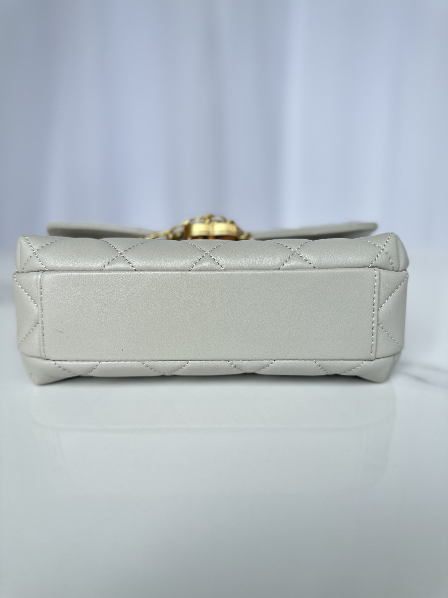 Ch**el Flap Bag 23x15x9cm