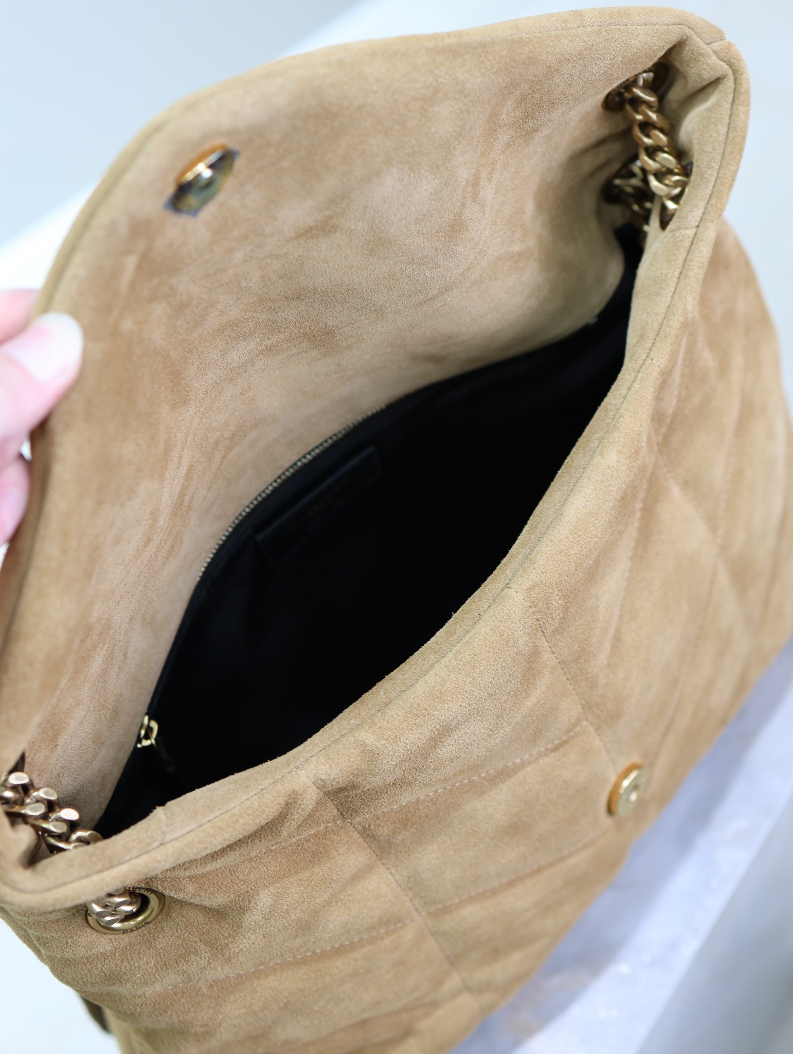 Y51 Loulou  Puffer (Suede)  35x23x13.5cm