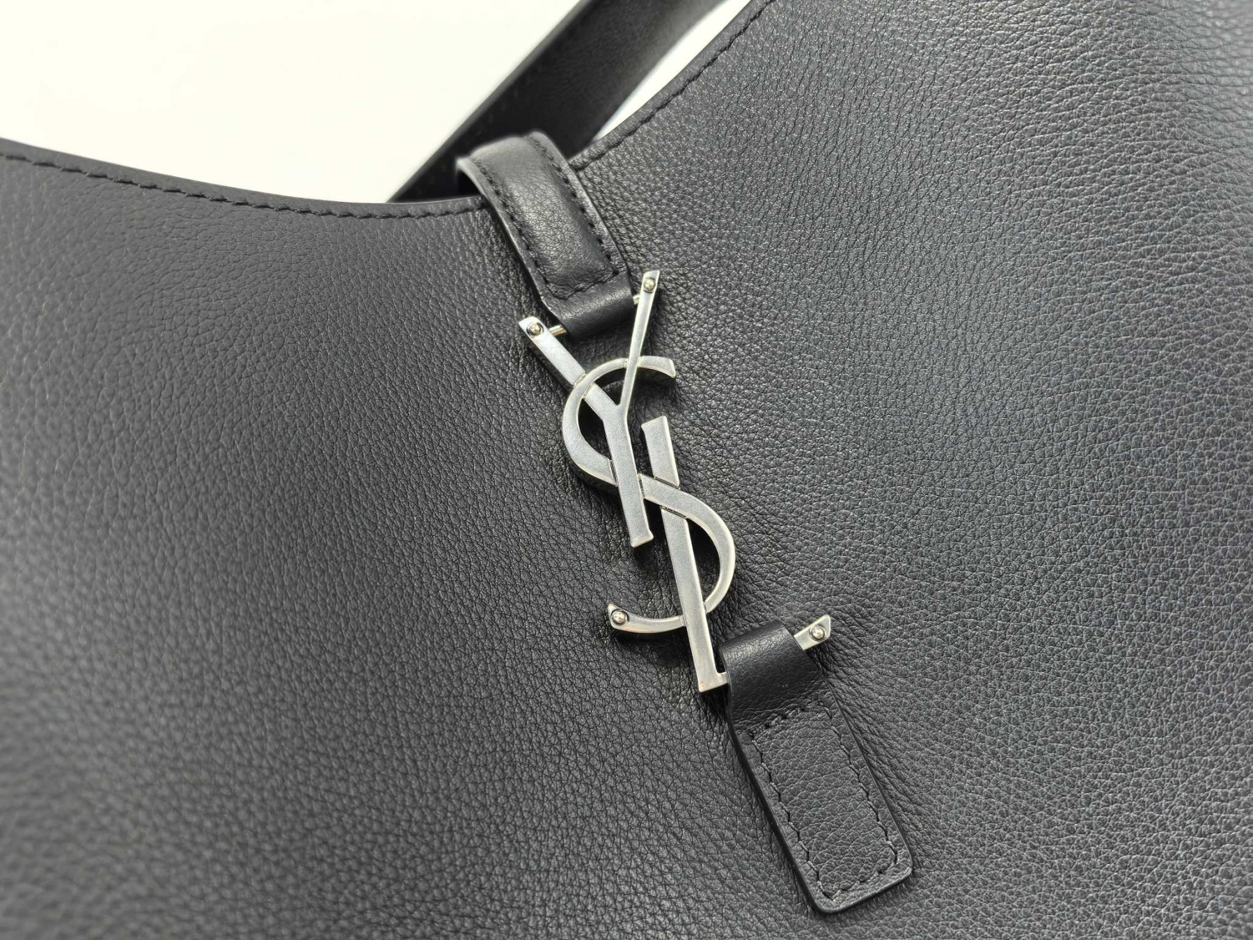 Y51 LE 5 À 7 30 X 31 X 13 CM