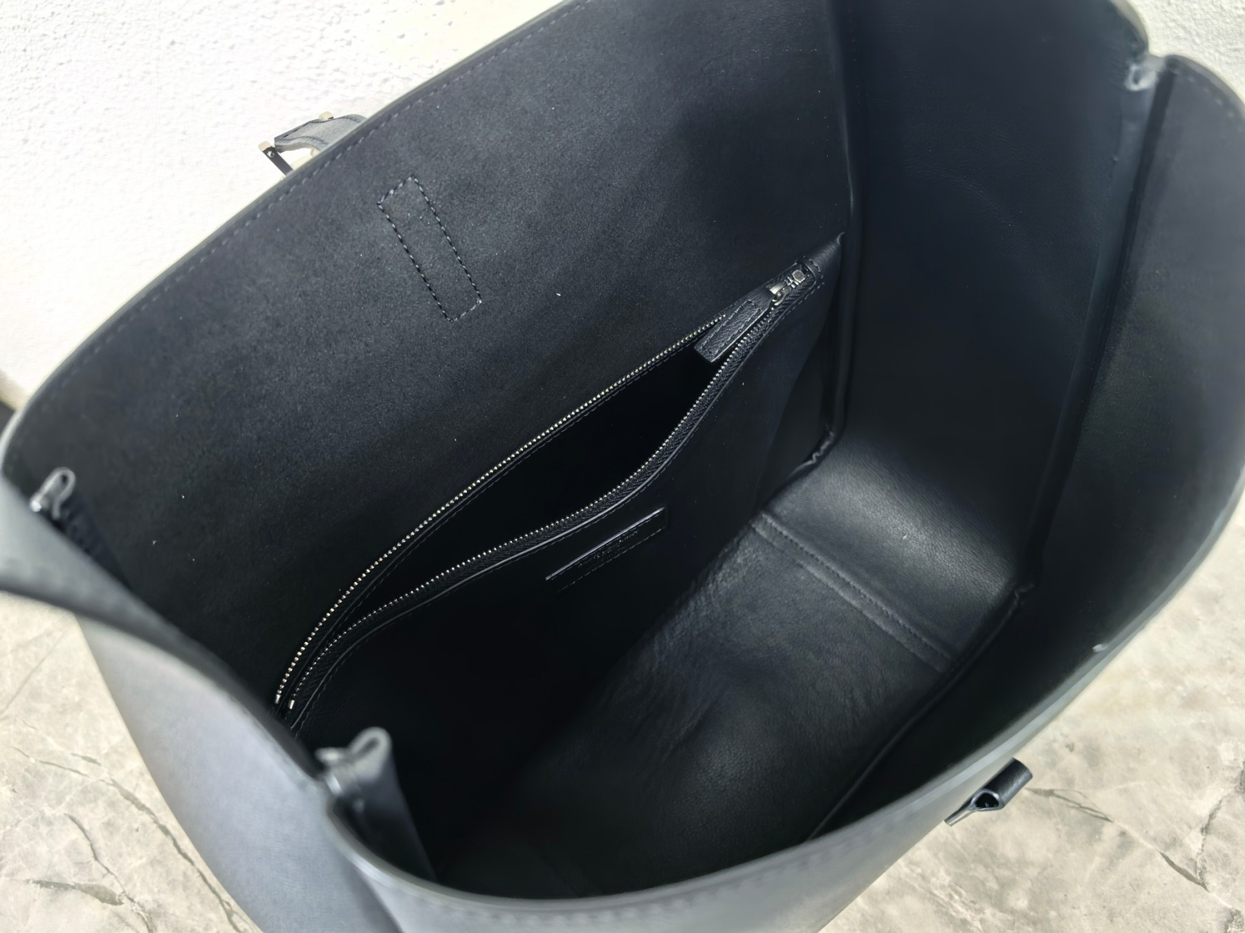 Y51 LE 5 À 7 30 X 31 X 13 CM