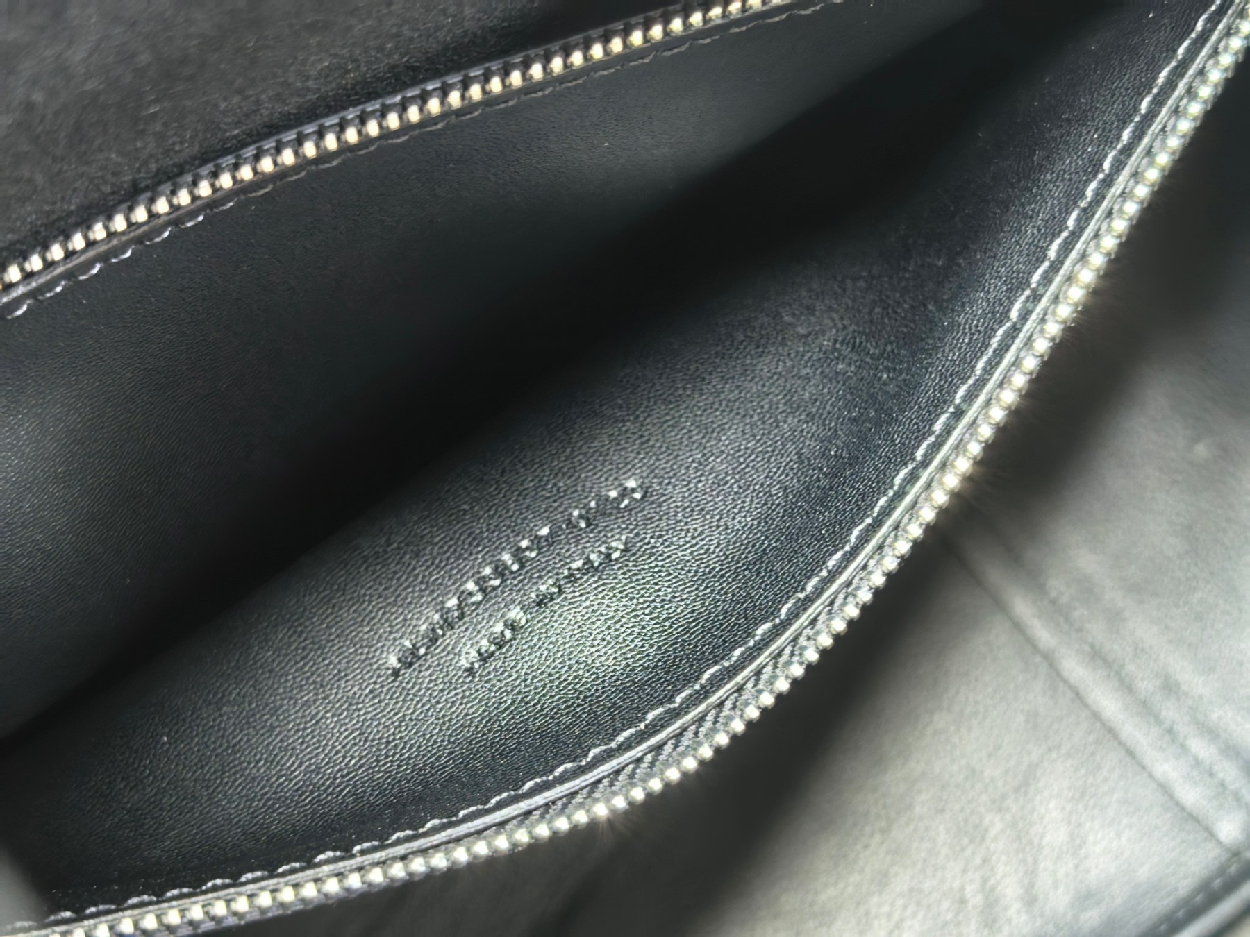 Y51 LE 5 À 7 30 X 31 X 13 CM