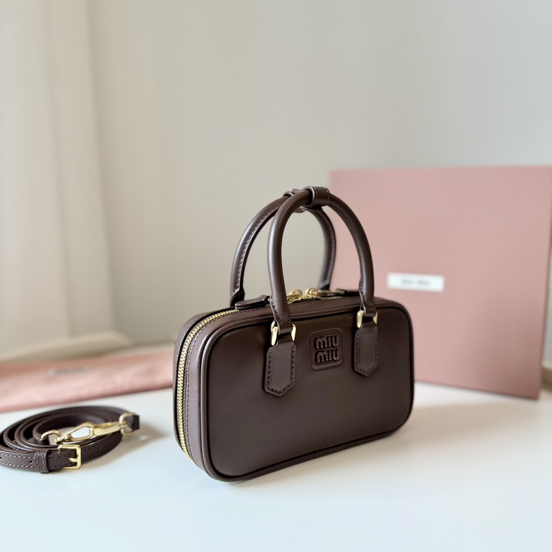 Miu Miu Arcadie leather mini-bag 19X10X5cm