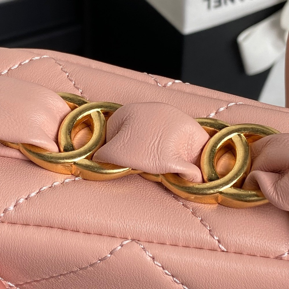 Ch**el FALL-WINTER 2024-25 SMALL FLAP BAG 13x21x7cm