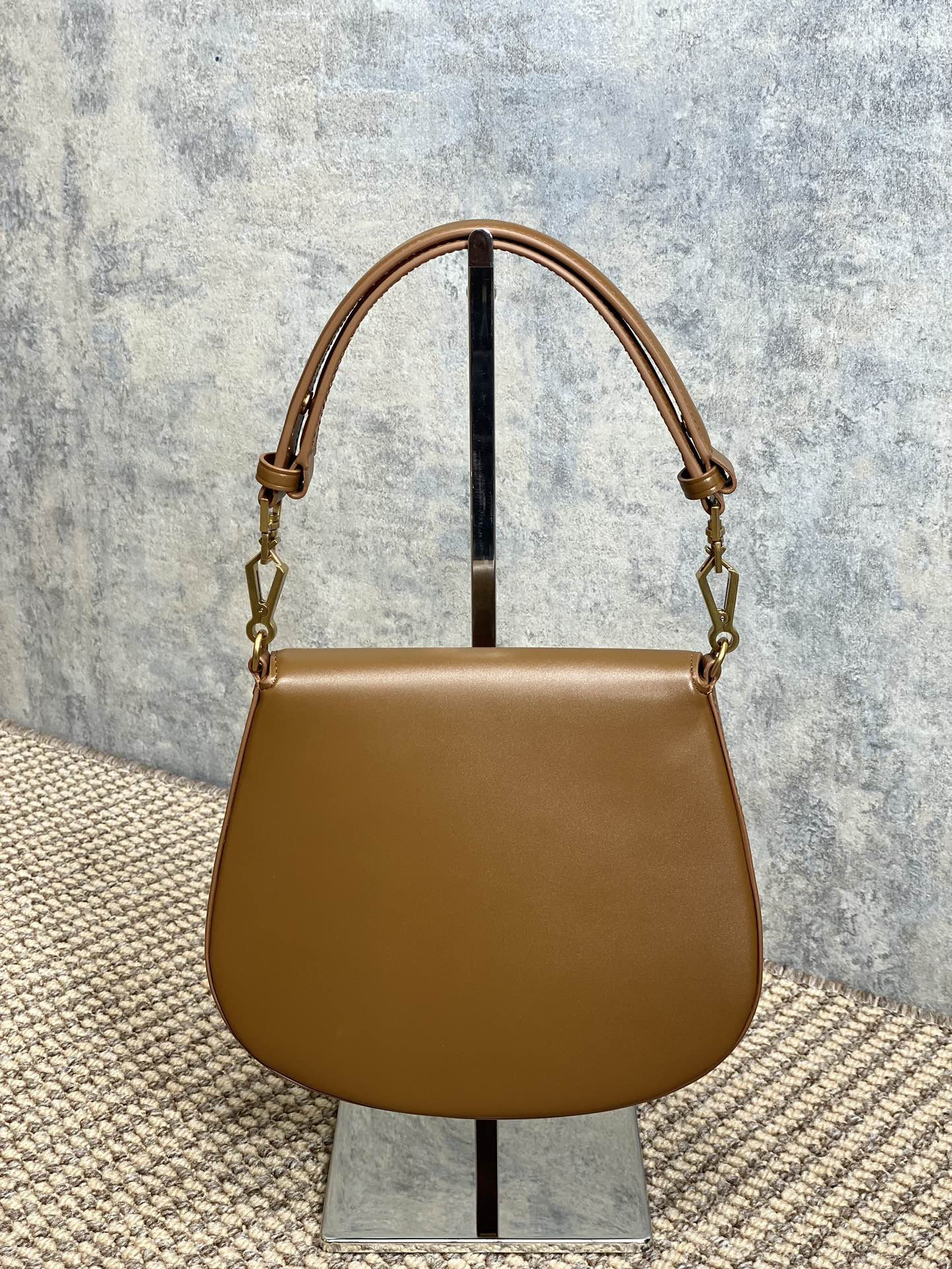 Y51 VOLTAIRE TOP HANDLE in BOX Sa1nt Lau*nt 17.5X21X8cm