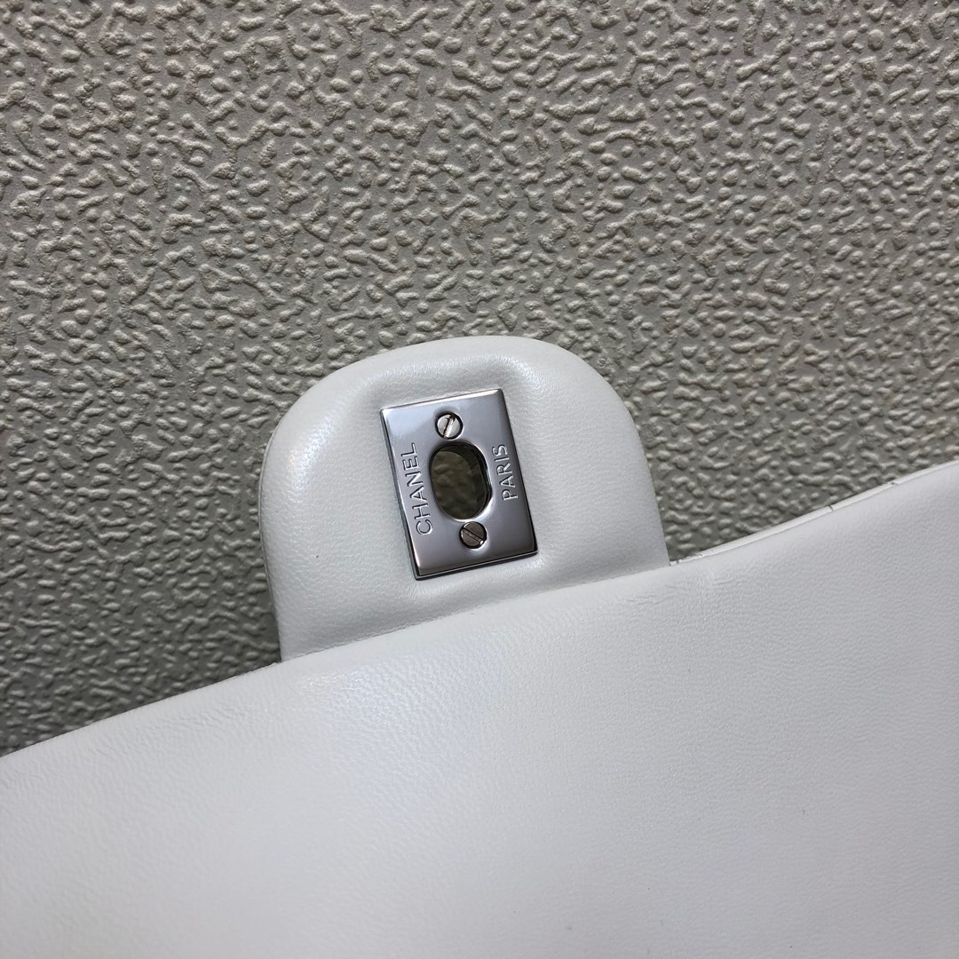 Ch**el MINI FLAP BAG white 12 × 20 × 6 cm