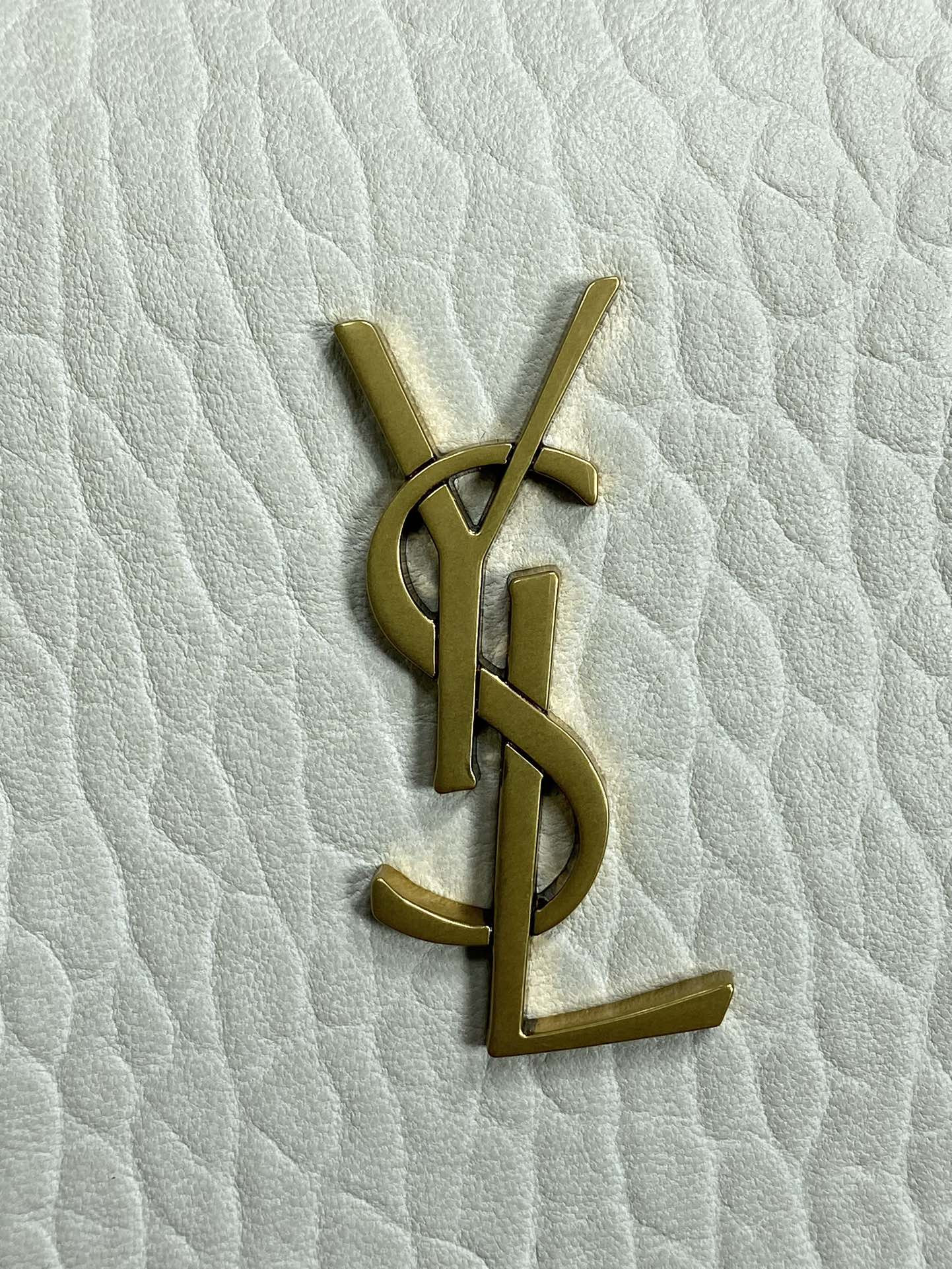 Y51 CASSANDRE large envelope pouch in lambskin 29.5x18x4.5cm