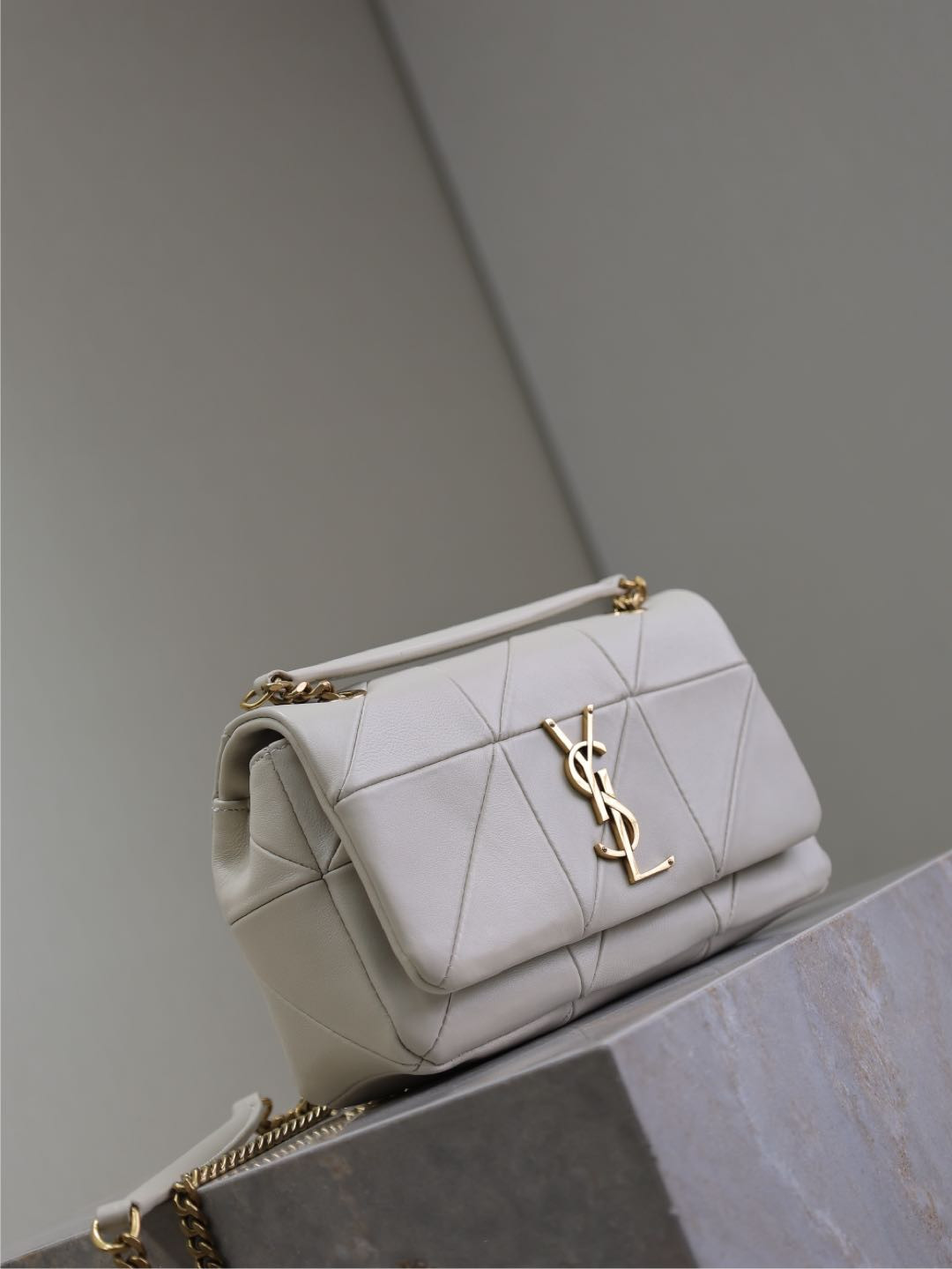 Y51 Jamie 20×12.5×6.5cm