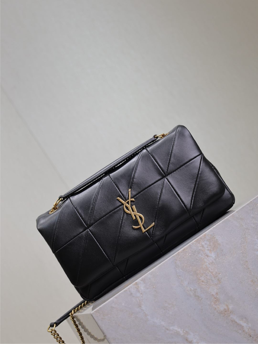 Y51 Jamie Medium  25x15x7.5cm