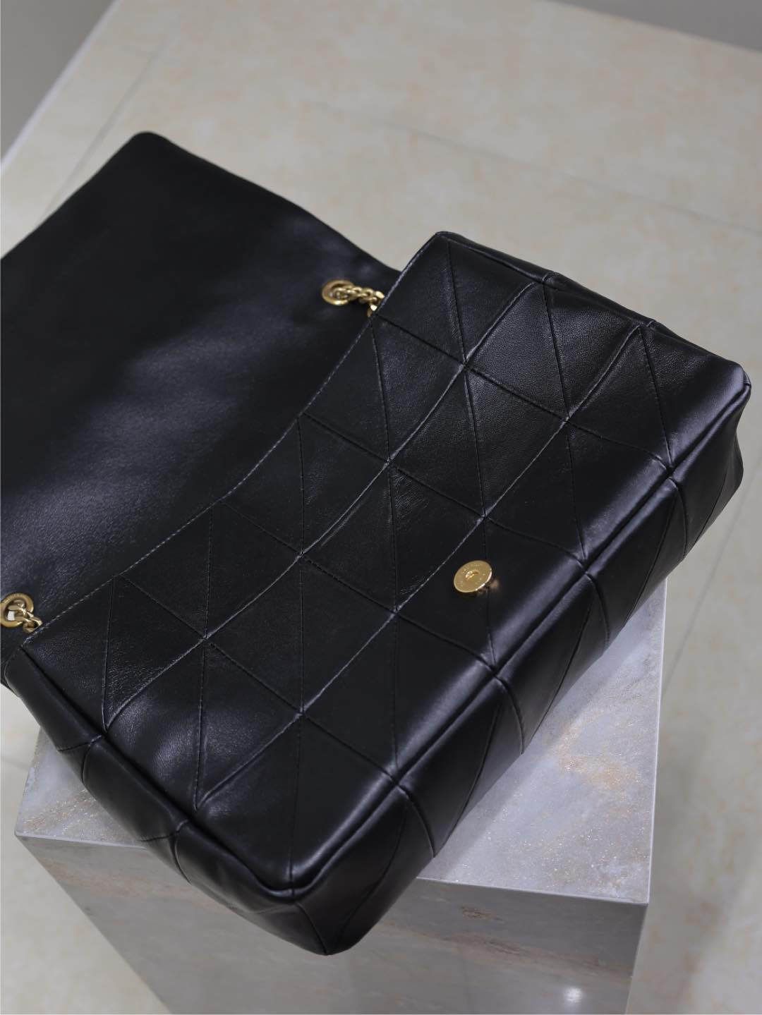 Y51 Jamie Large 33×22×7.5cm