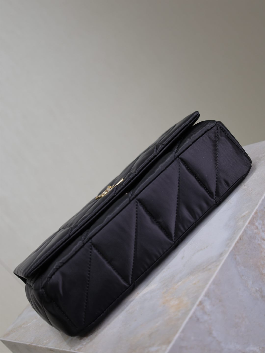 Y51 Jamie Medium in Nylon 25x15x7.5cm