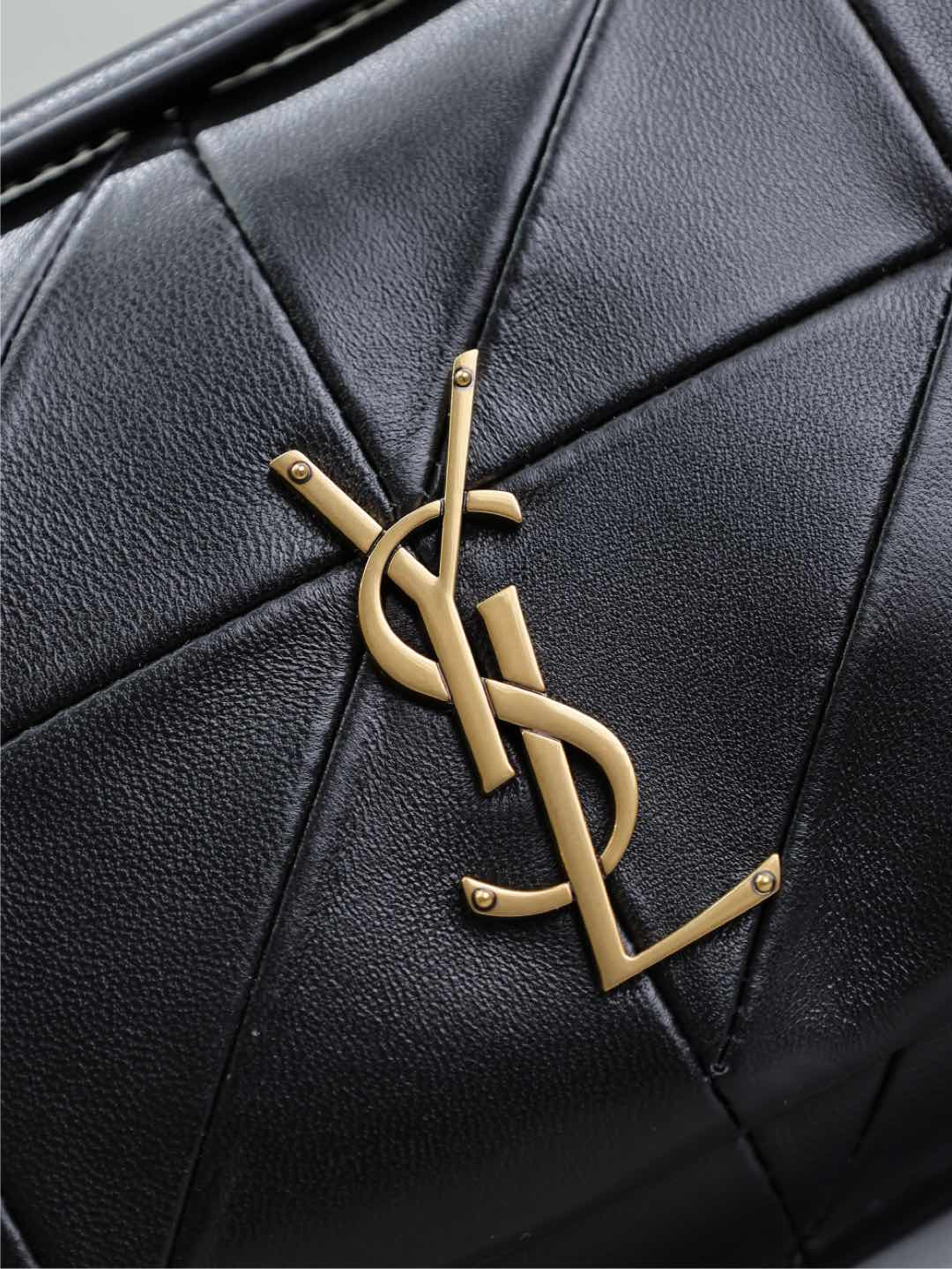 Y51 Jamie Medium  25x15x7.5cm