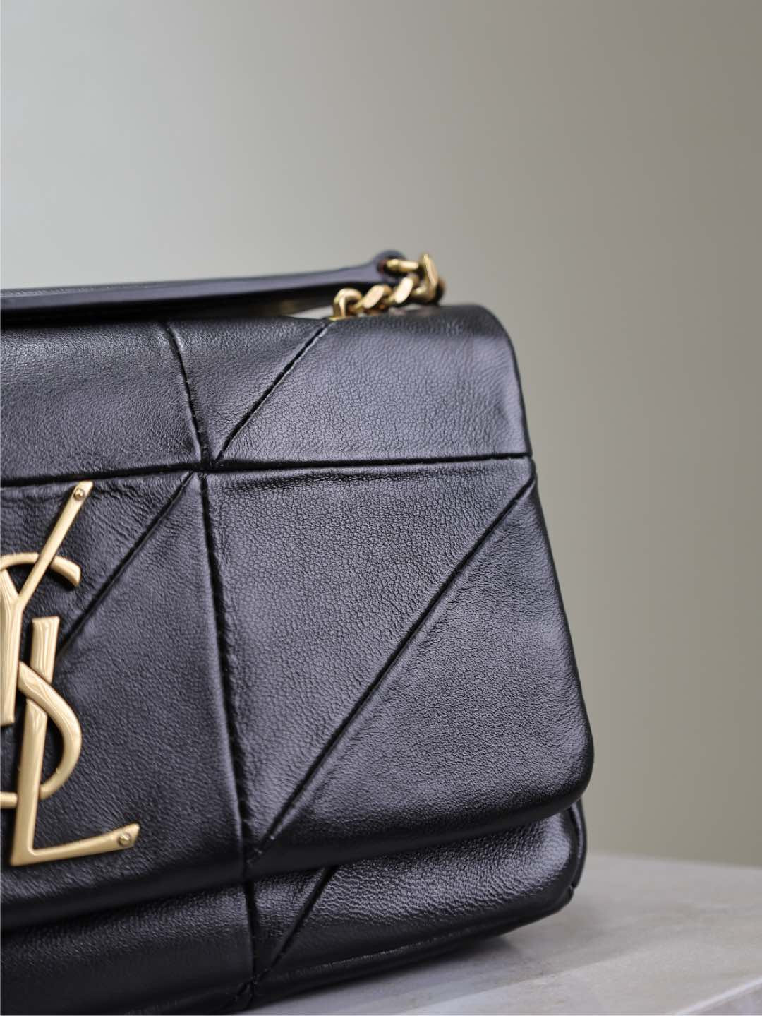 Y51 Jamie 20×12.5×6.5cm