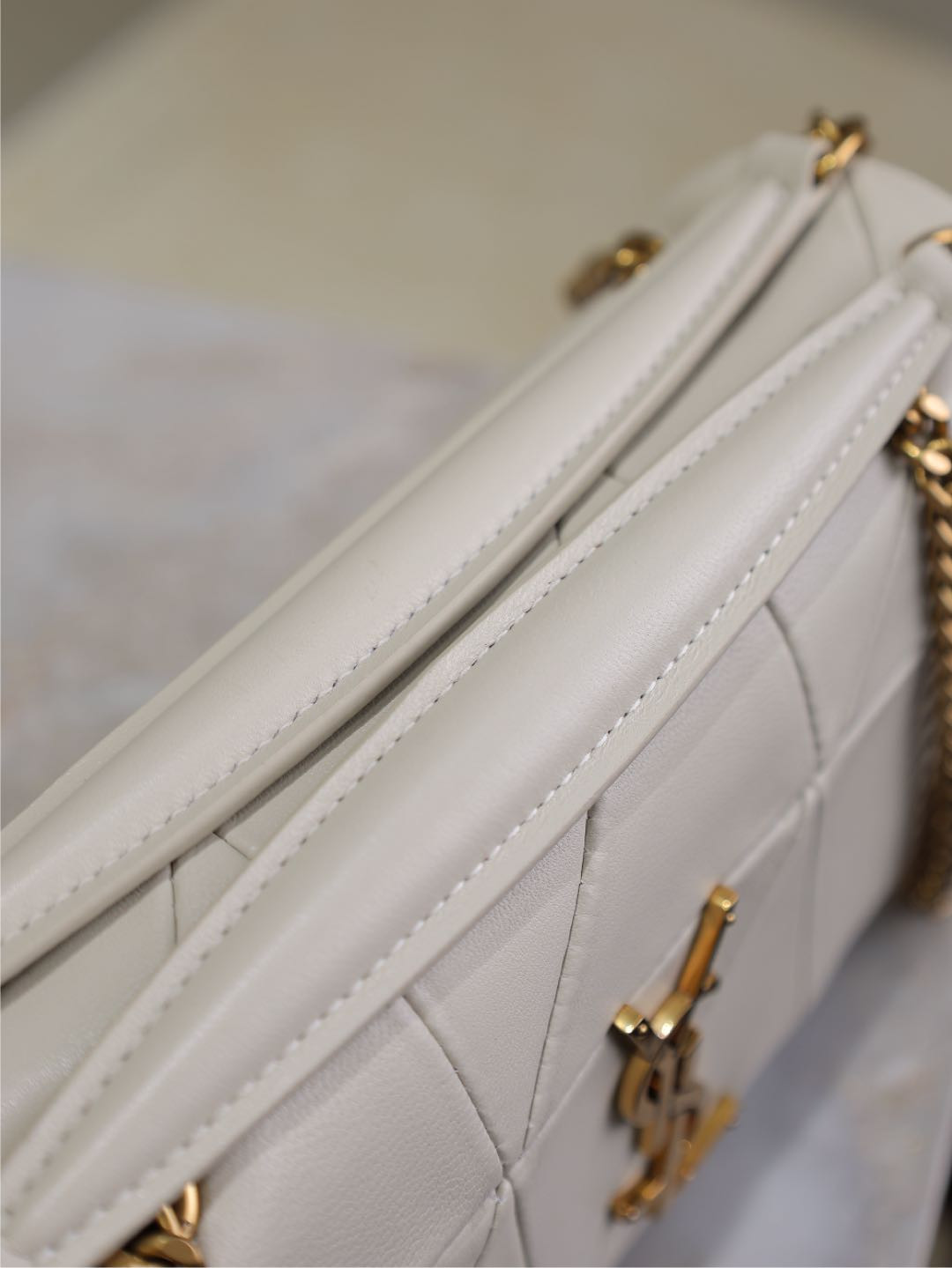 Y51 Jamie 20×12.5×6.5cm