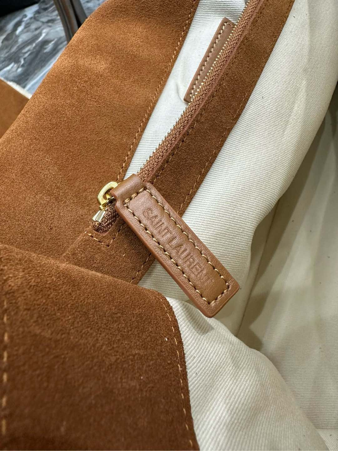 Y51 Jamie Large in Suede and Shearling 38×26×12cm