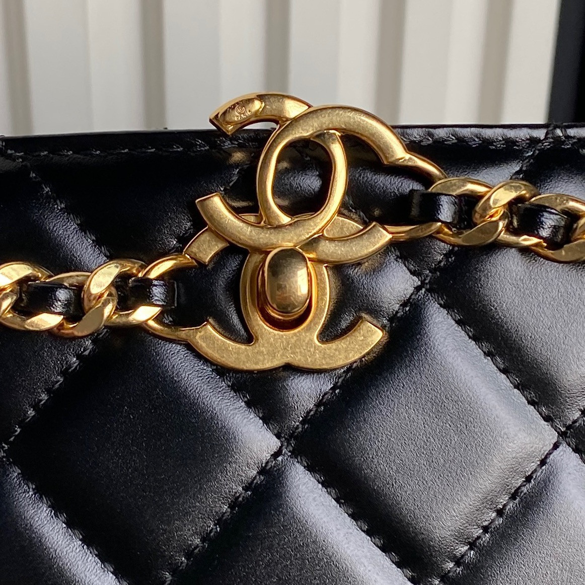 Ch**el 24K Handbag 16×21×7cm