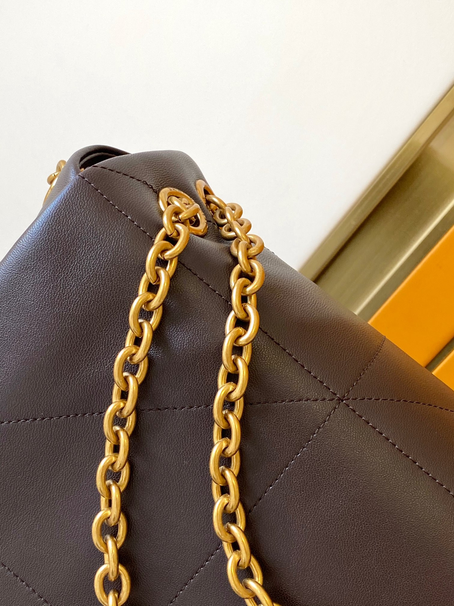 Y51 large jamie 4.3 in lambskin 43x29x9cm