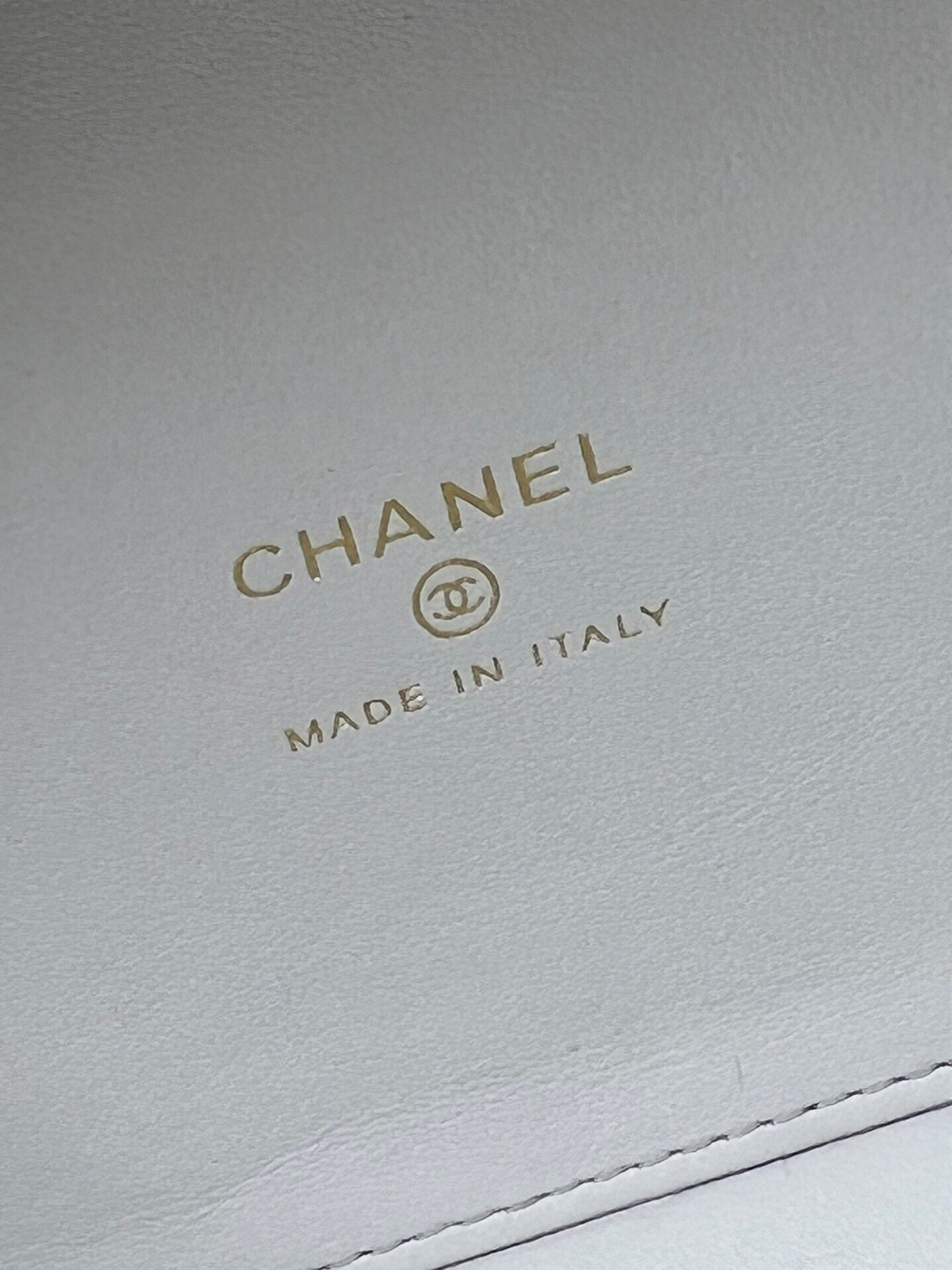 Ch**el 25C Chain shell bag 18X16X6cm