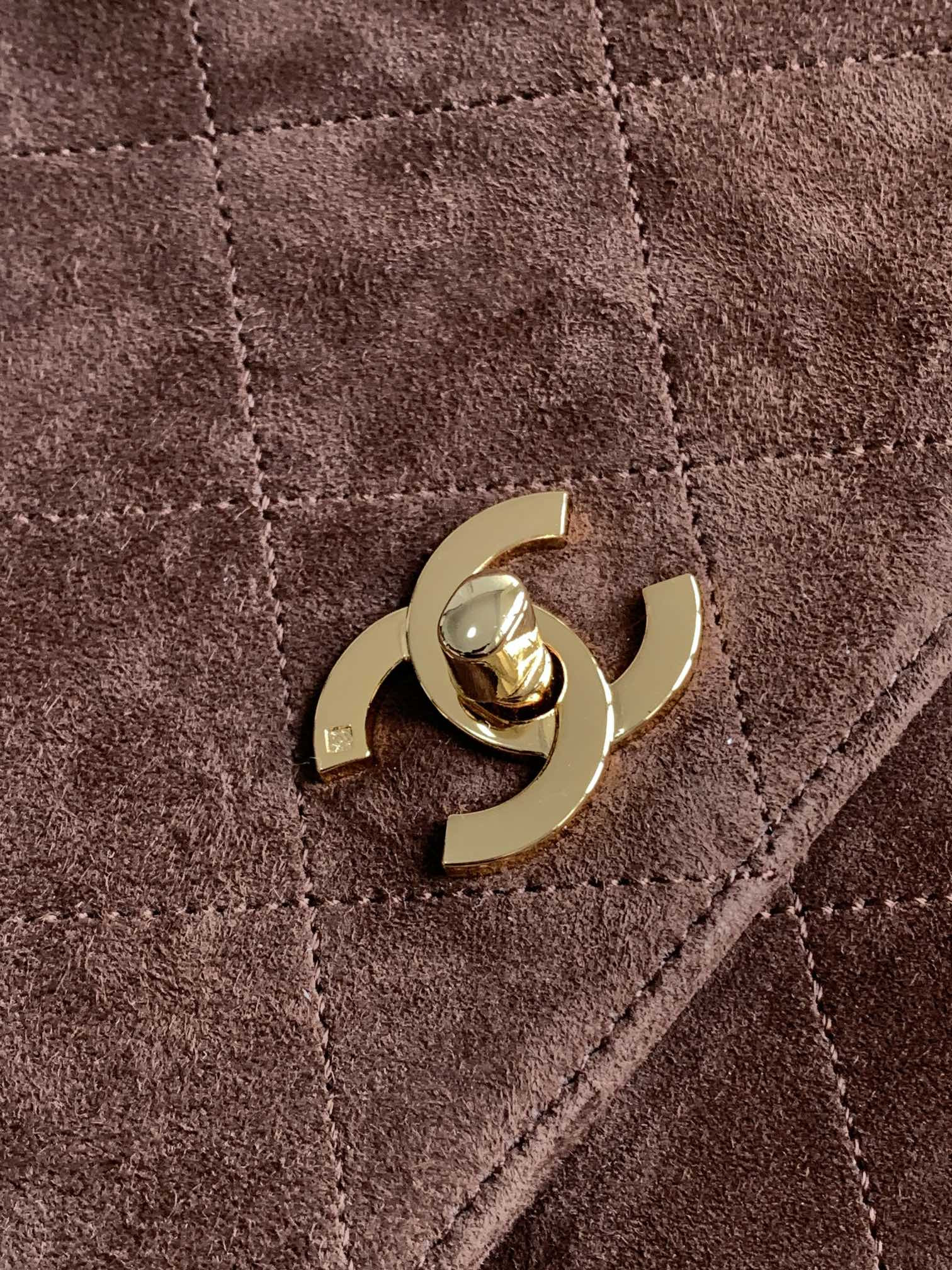 Ch**el Vintage bag 28x12.5x24cm