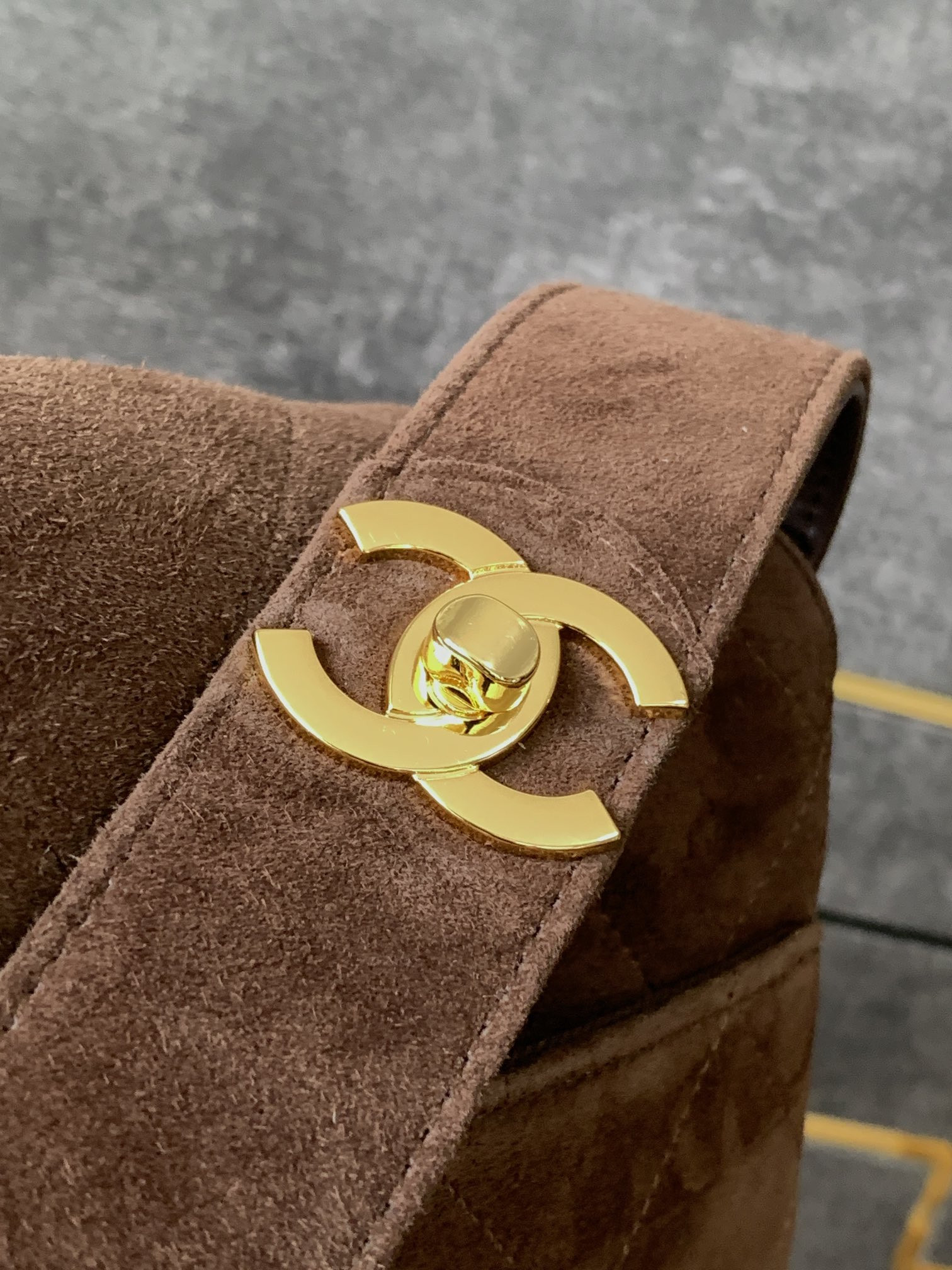 Ch**el Vintage bag 28x12.5x24cm