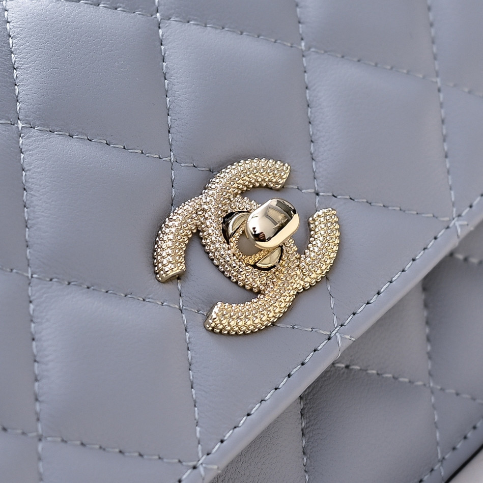 Ch**el Clutch with Chain 11x18.5x6cm