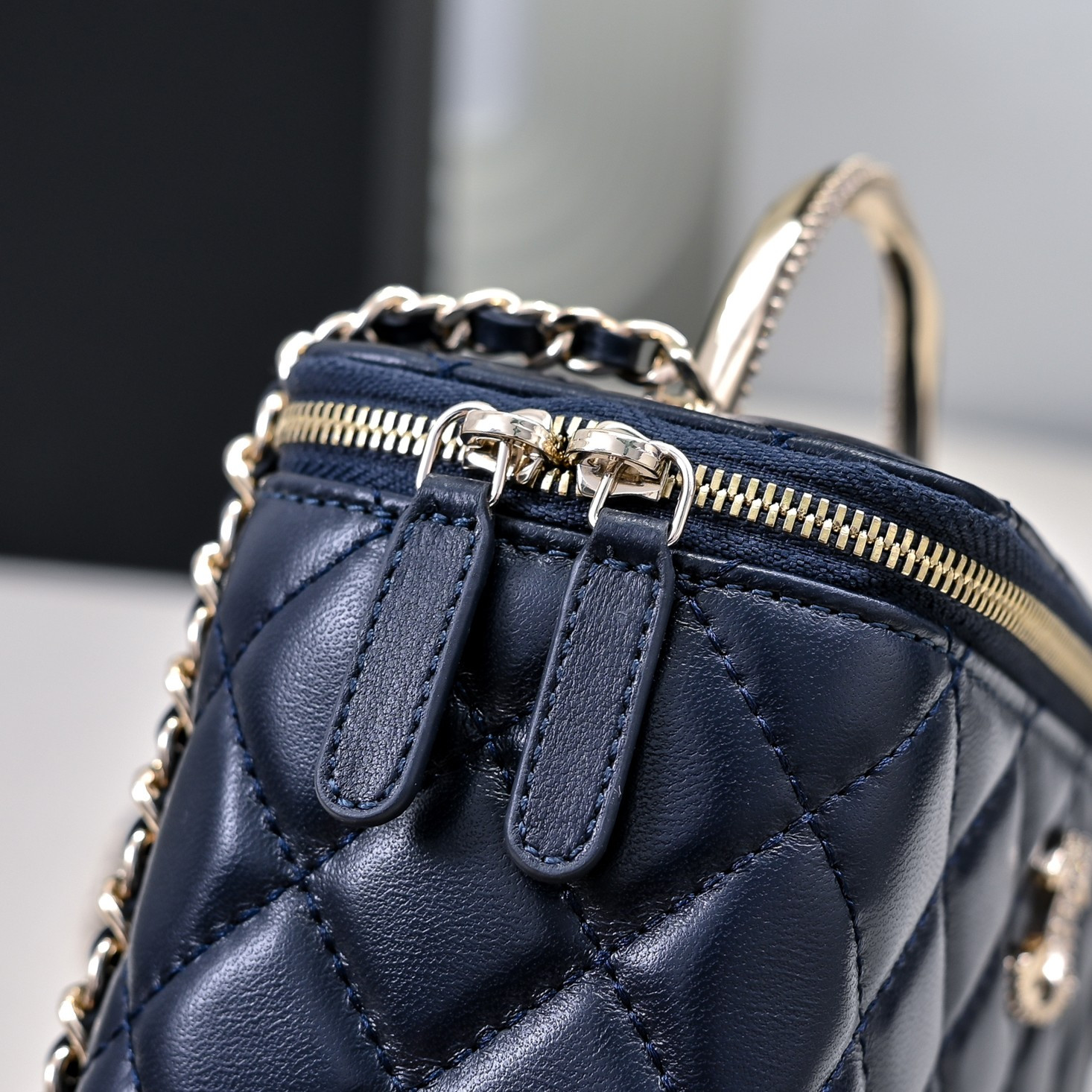 Ch**el Clutch With Chain 17cm