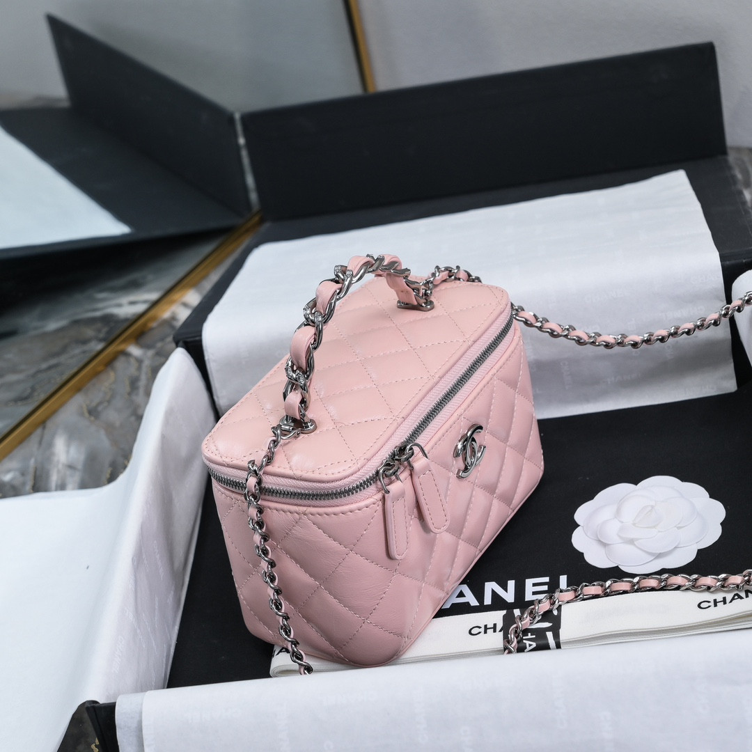 Ch**el Clutch With Chain 17x10x8cm