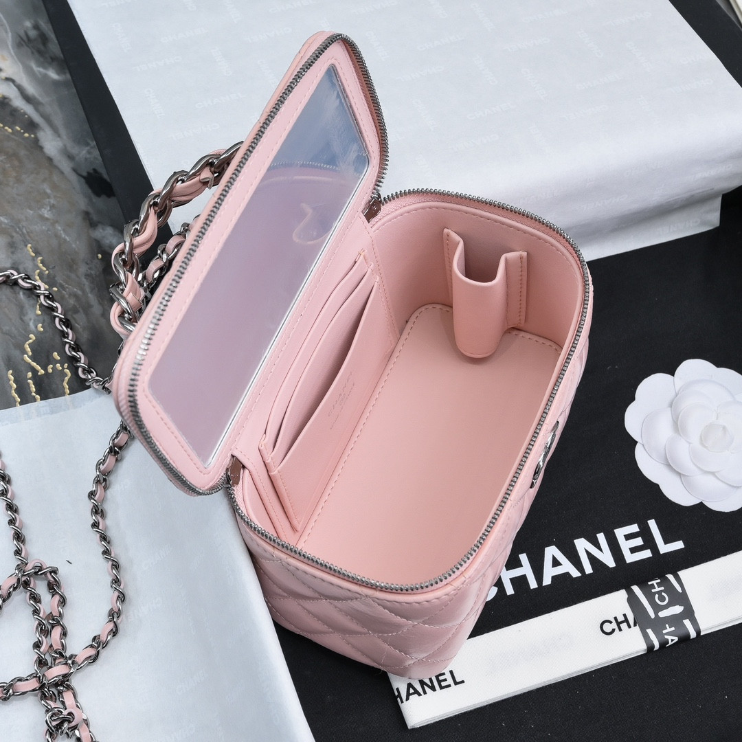 Ch**el Clutch With Chain 17x10x8cm