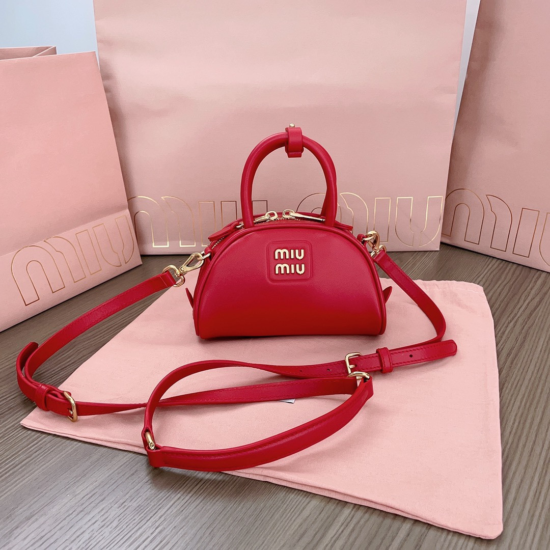 Miu Miu Dumpling bag 18X11.5X8cm