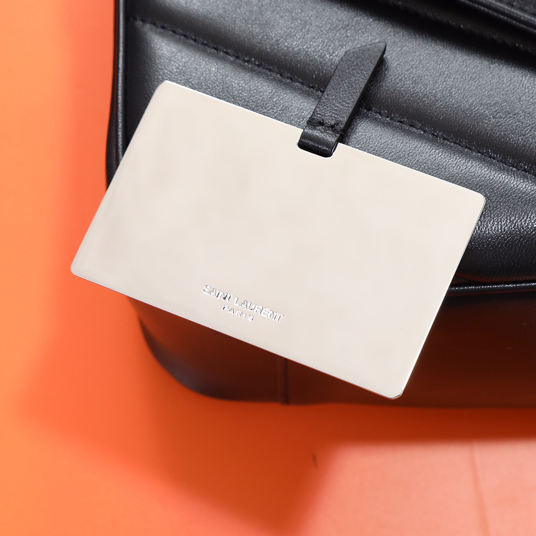 Y51 LOULOU medium in MATELASSÉ lambskin 29x17x8cm