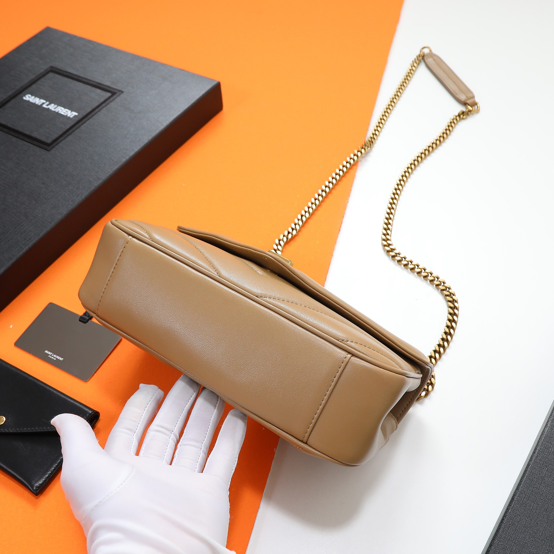 Y51 LOULOU small in MATELASSÉ lambskin 24x14x6cm