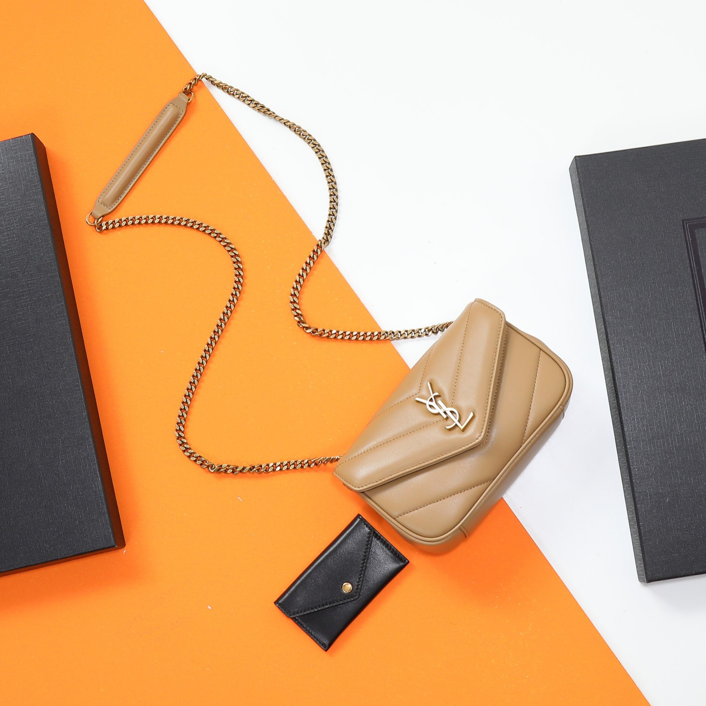 Y51 LOULOU MINI in lambskin 20X12X5cm