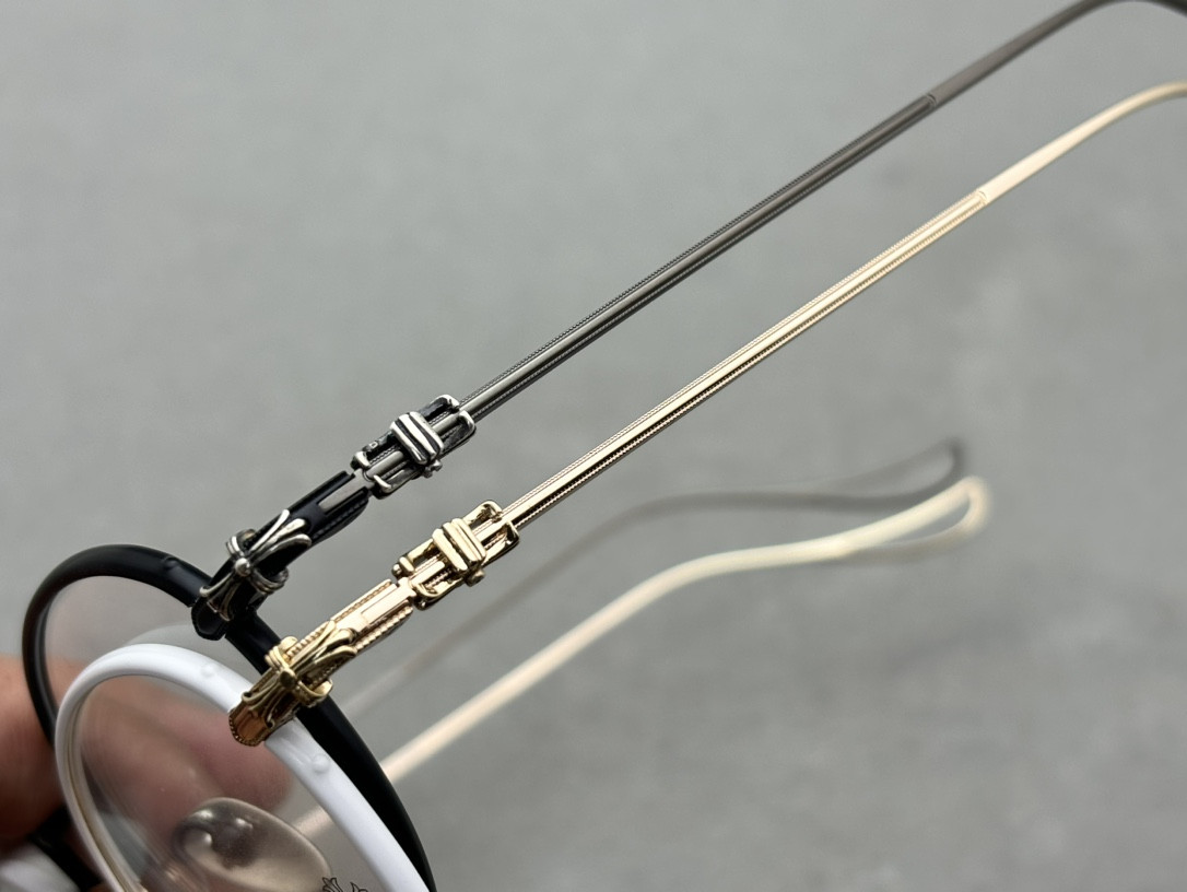 Ch*0me He**ts Glasses MBKAS 48-22-143