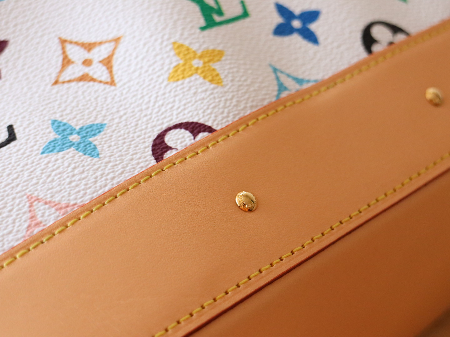 LV  POCHETTE COSMÉTIQUE M13743 27x18x9cm