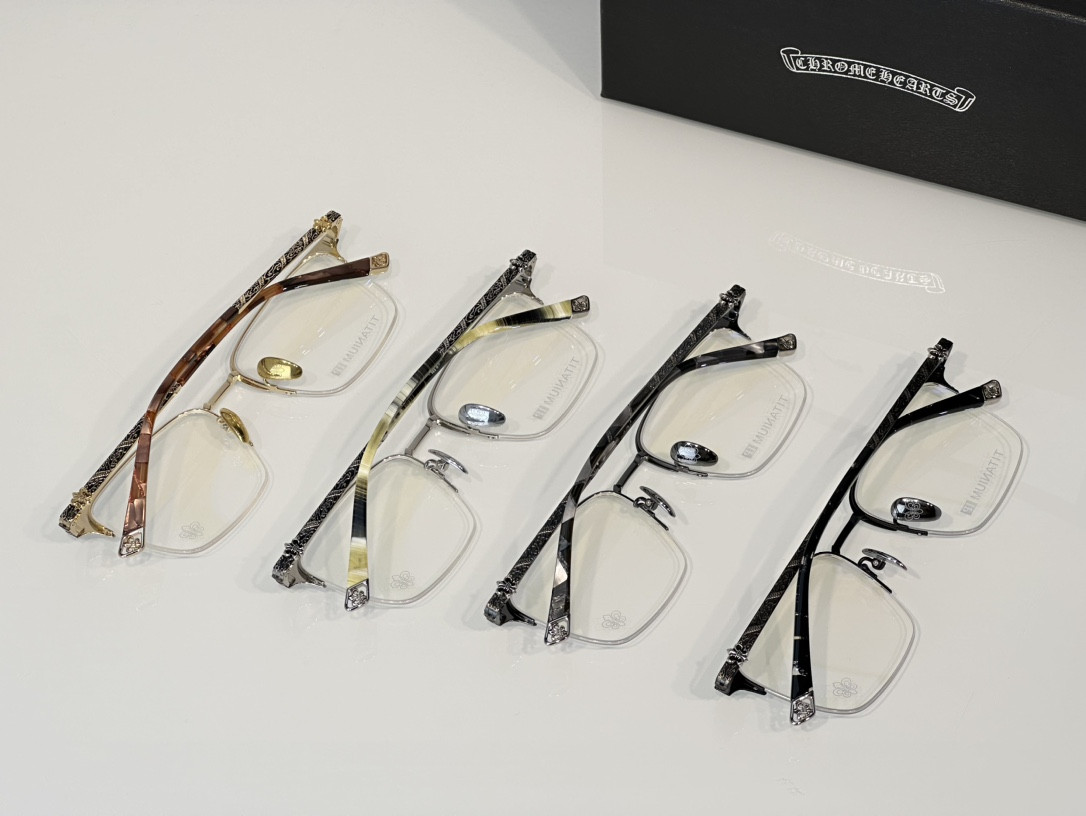 Ch*0me He**ts Glasses CH8258 53-17-148