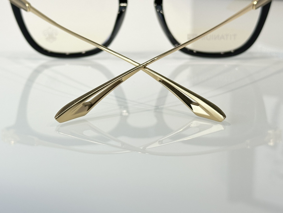 Ch*0me He**ts Glasses CH8110 51-21-150