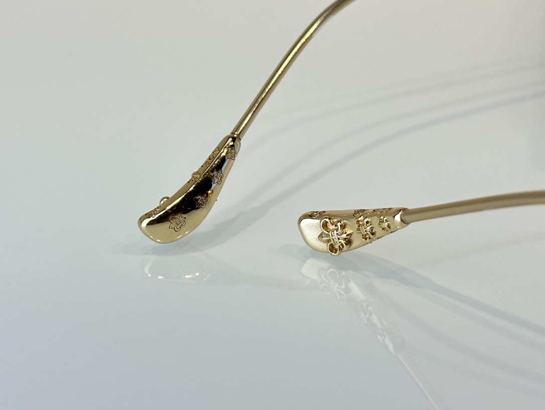 Ch*0me He**ts Glasses CH8118 56-16-148