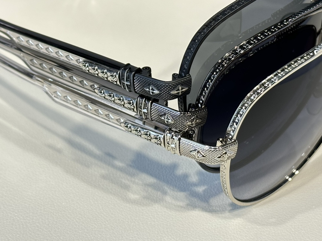 Ch*0me He**ts Glasses CH8191 62-14-154