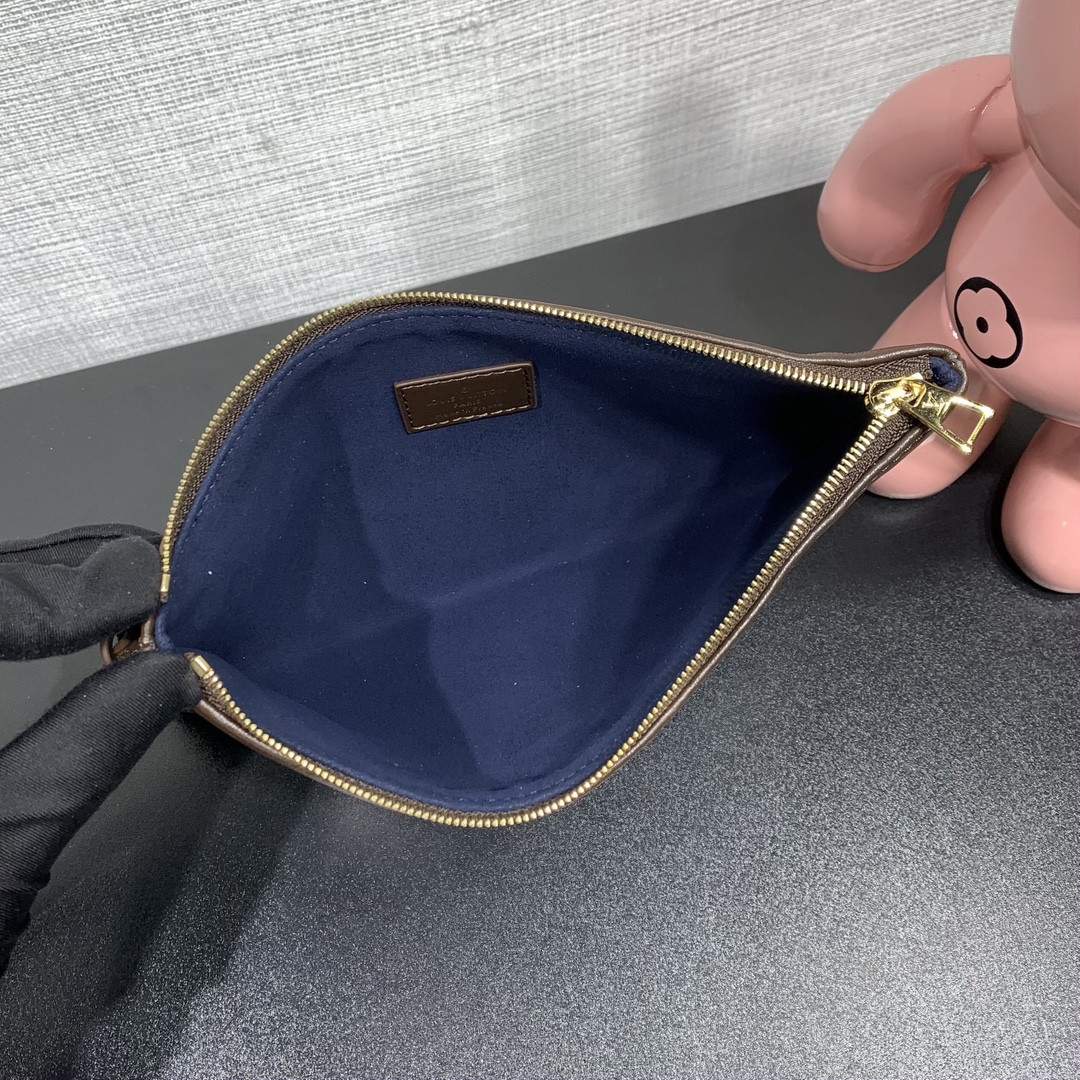 LV Coussin Hobo M12072 38x33x10CM