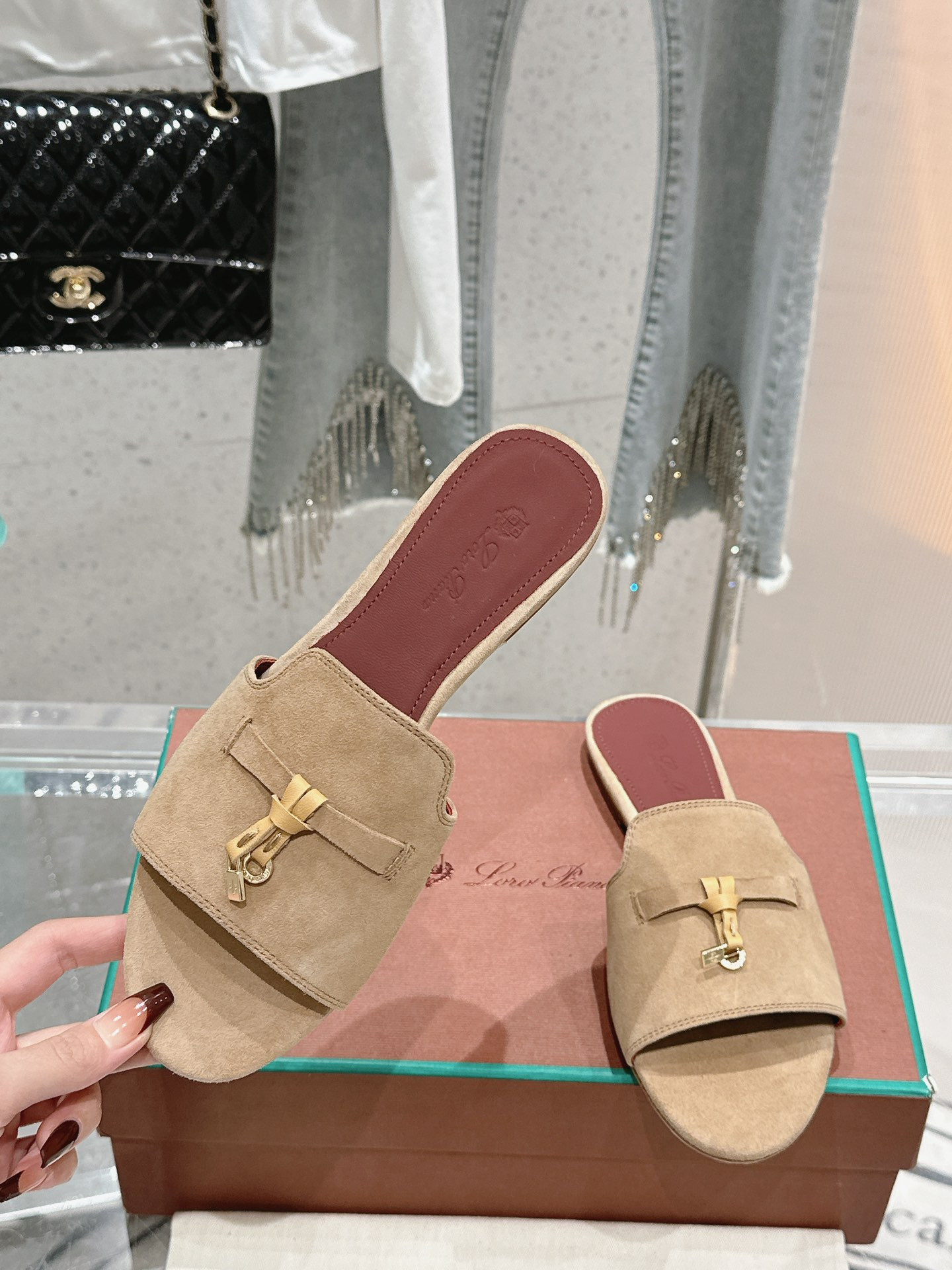 UA L0r0 P1ana Summer Charms Sandal