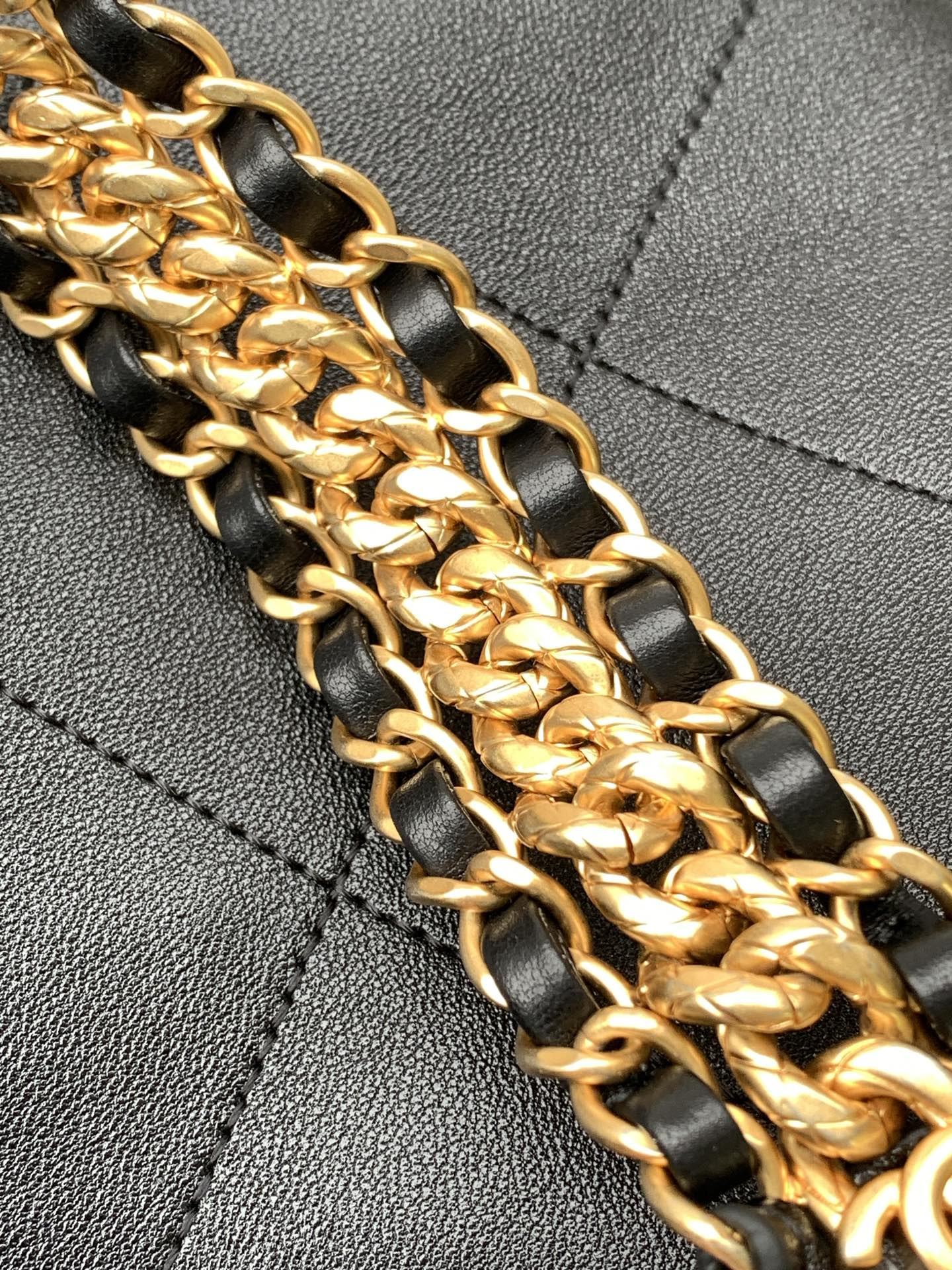 Ch**el Large Hobo Bag AS5410 35x30x14cm