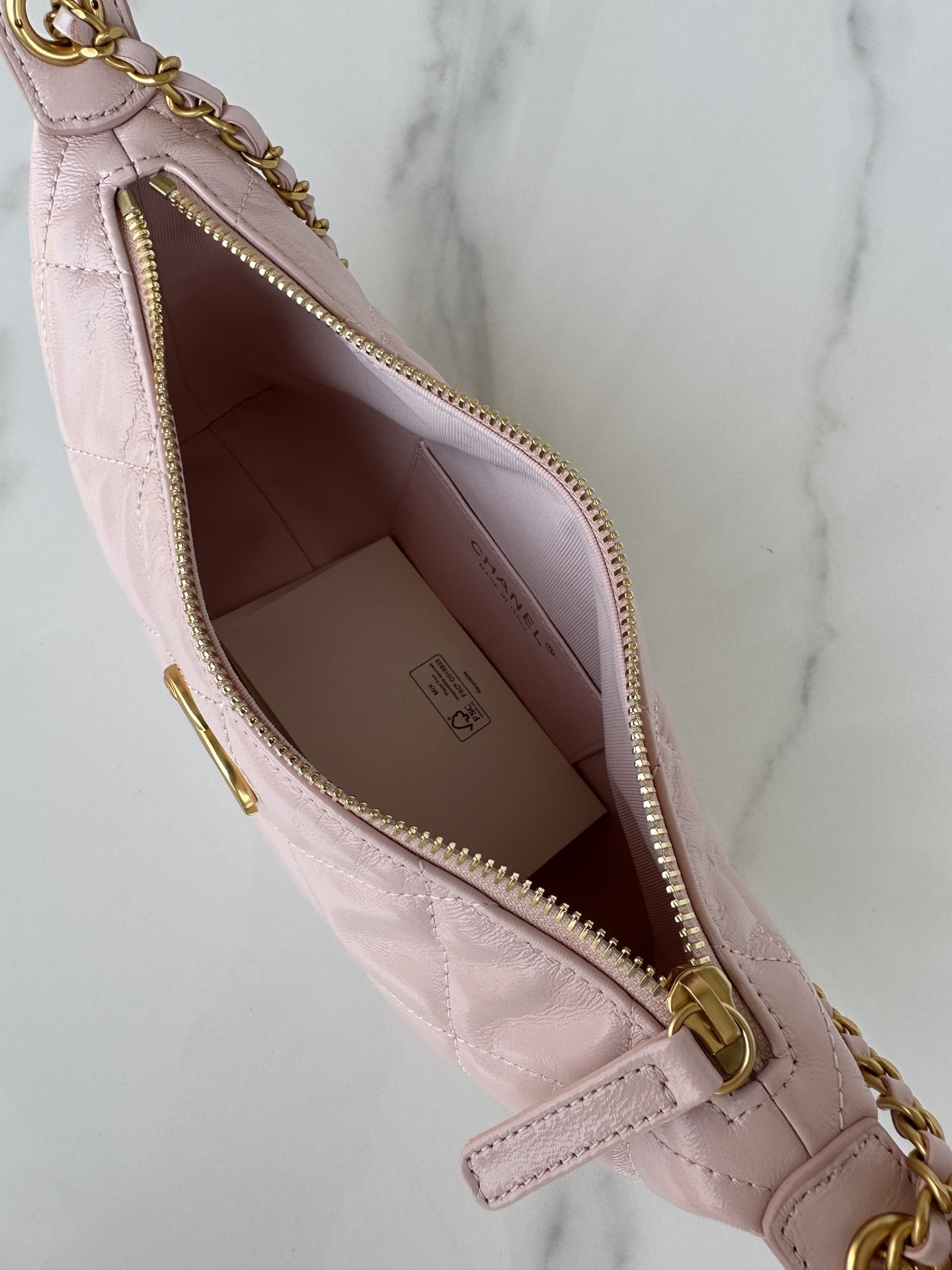 Ch**el Hobo Bags AS5528 17x26x8.5cm