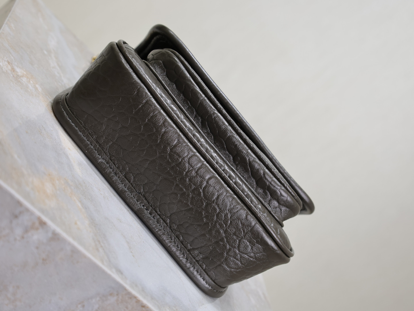 Y51 Niki Mini in grained lambskin 828736 12.5x18x5cm