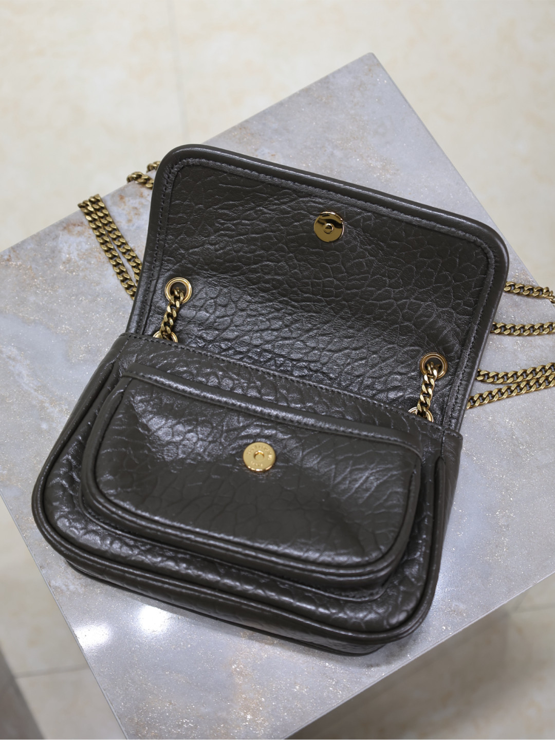 Y51 Niki Mini in grained lambskin 828736 12.5x18x5cm