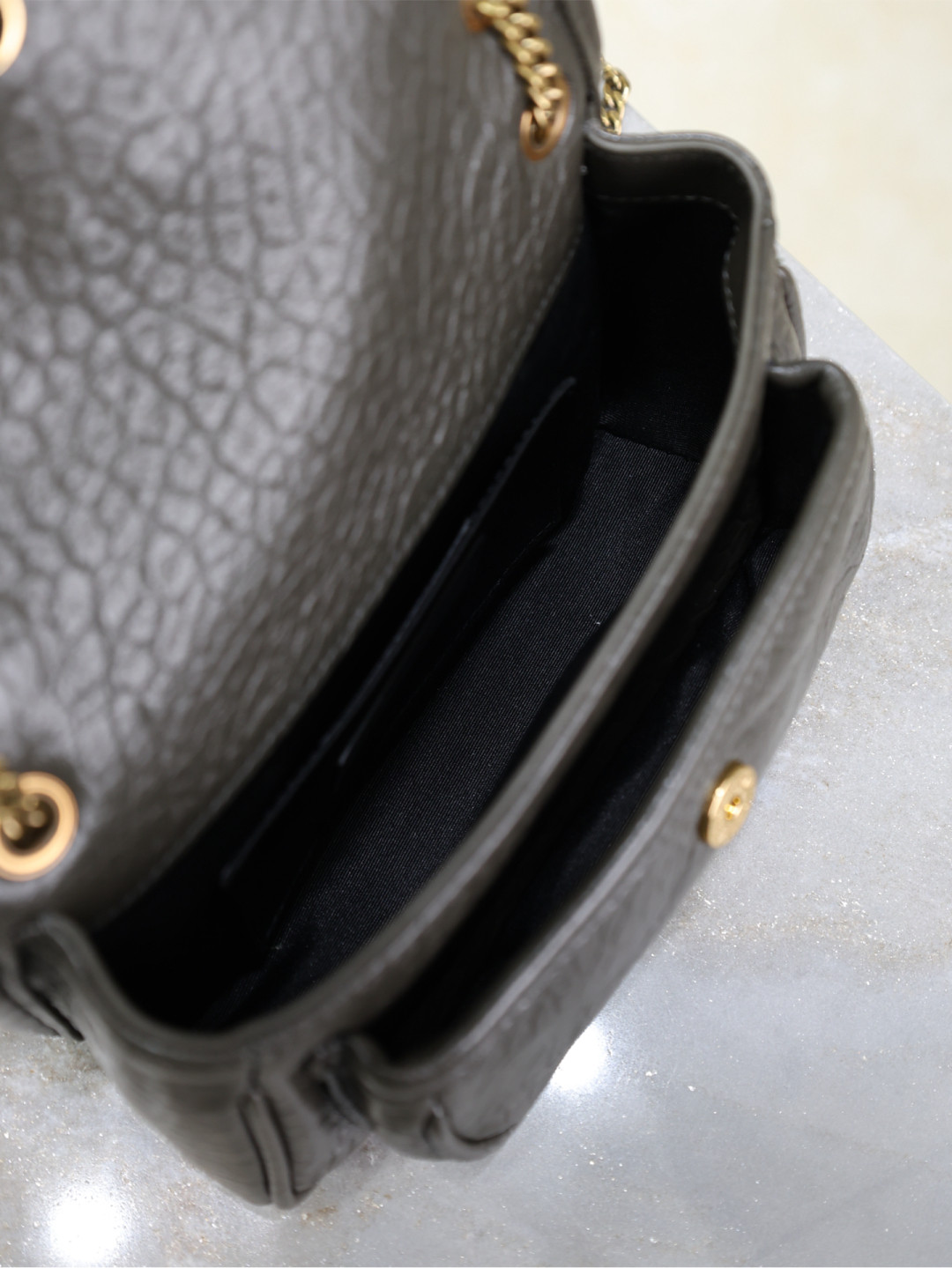 Y51 Niki Mini in grained lambskin 828736 12.5x18x5cm