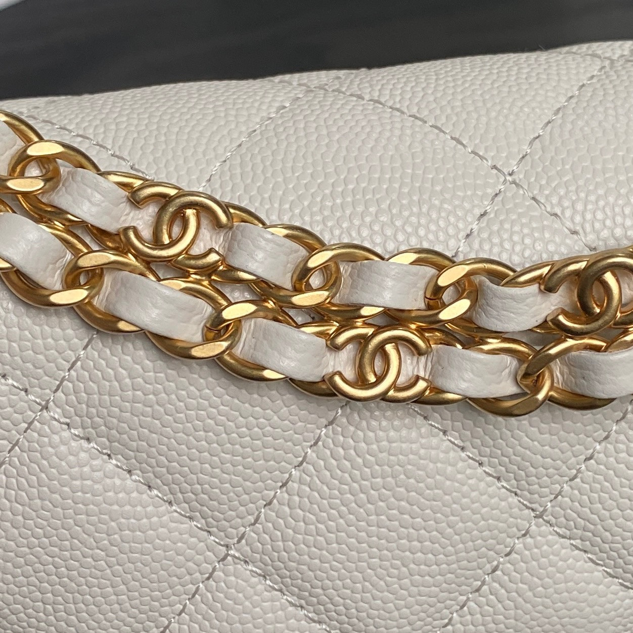 Ch**el Flap Handbag AS5239 18×13×5.5cm