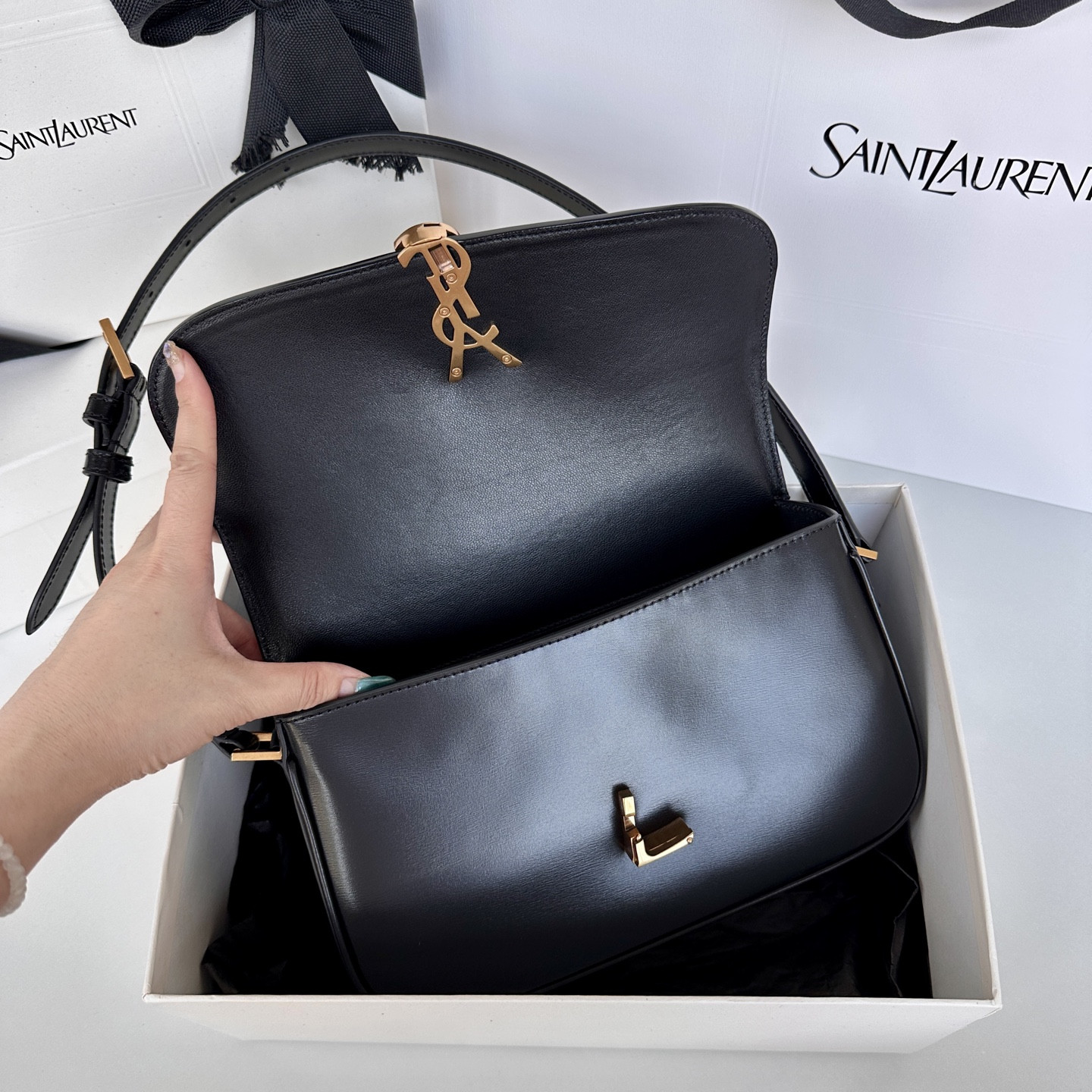 Y51 Solferino Medium 24.5 x 15 x 8.5 CM