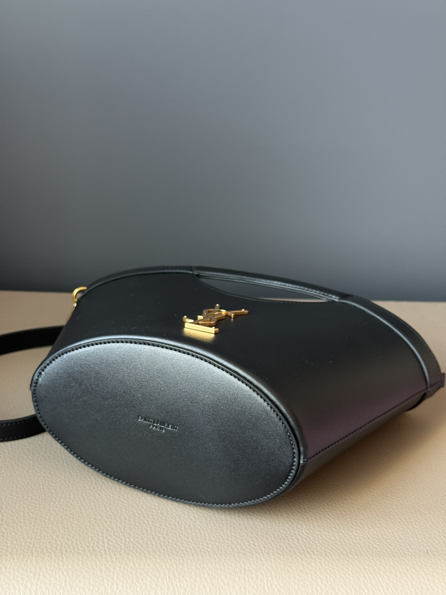 Y51 celia mini tote (smooth leather) 29x19.5x10cm