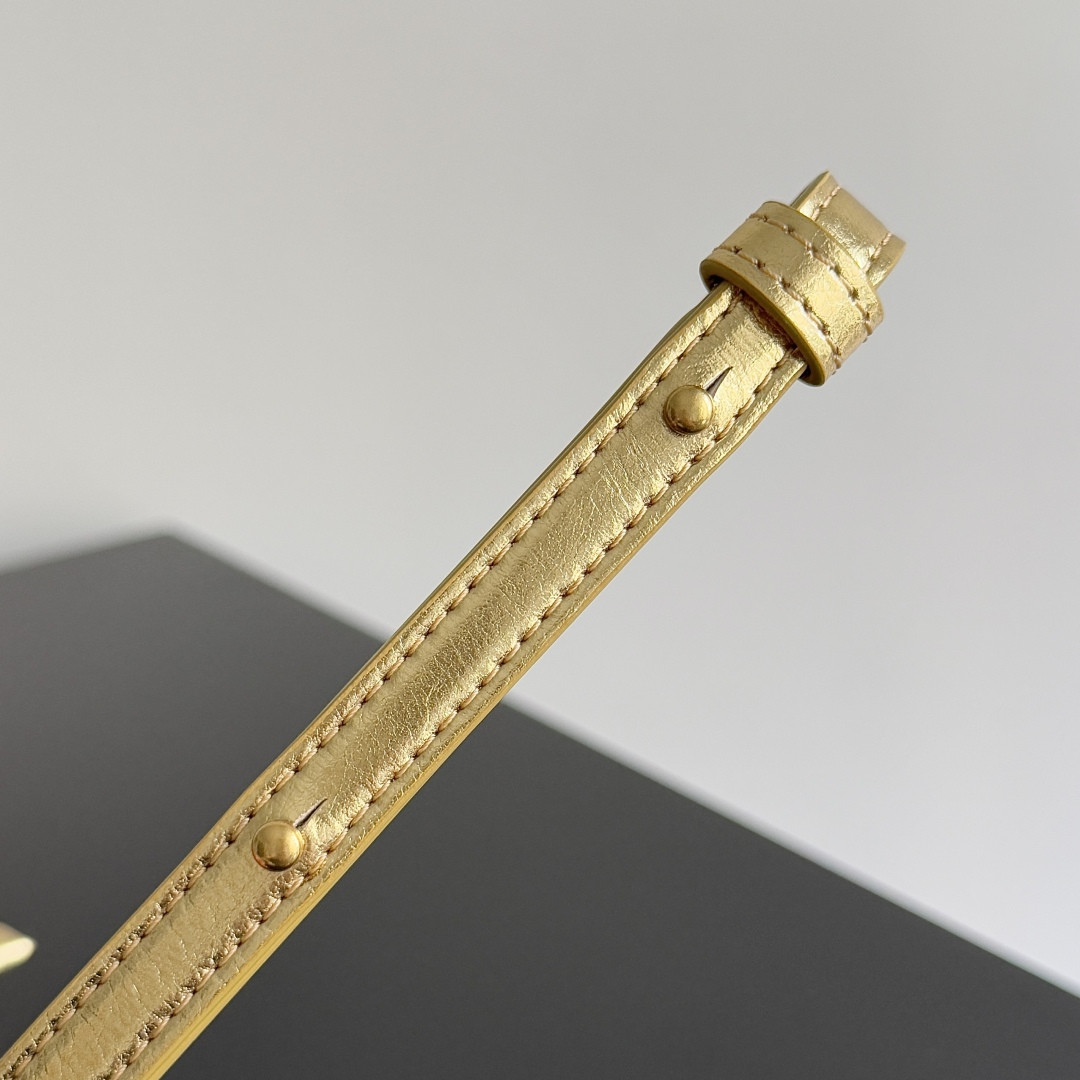 B0tt*ga Ven*ta Mini Hop 25.5x14.5x11cm