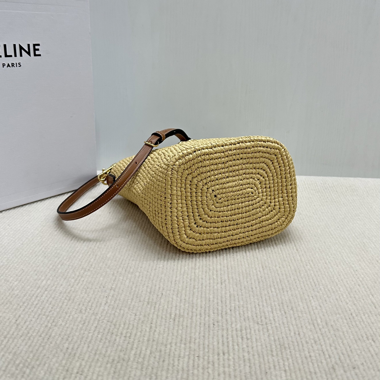 Ce1i*e MINI BUCKET L0visE IN RAFFIA 13.5x16x10cm