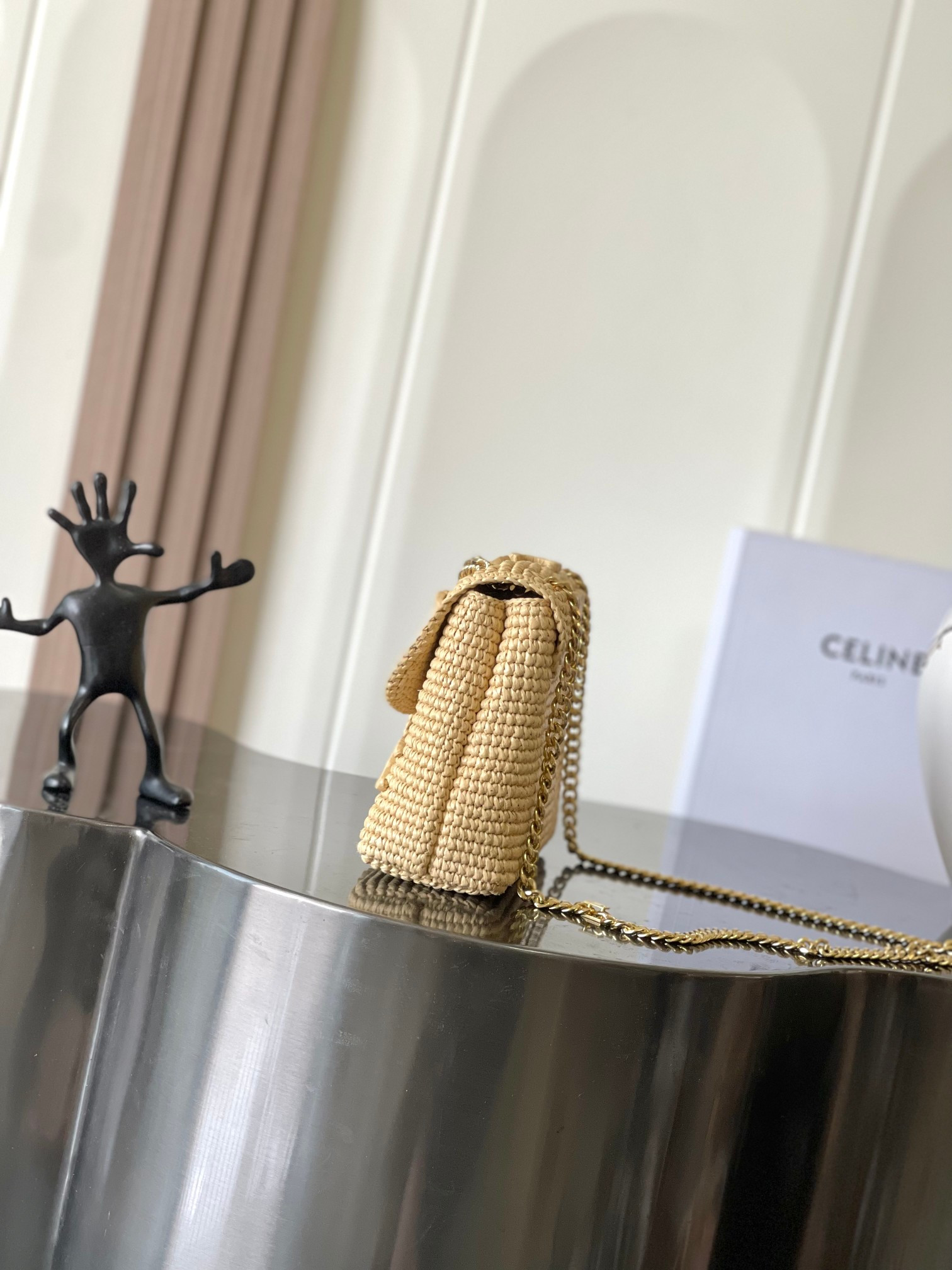 Ce1i*e Victoire Medium Bag IN RAFFIA WITH TRIOMPHE EMBROIDERIES 25x17x9cm